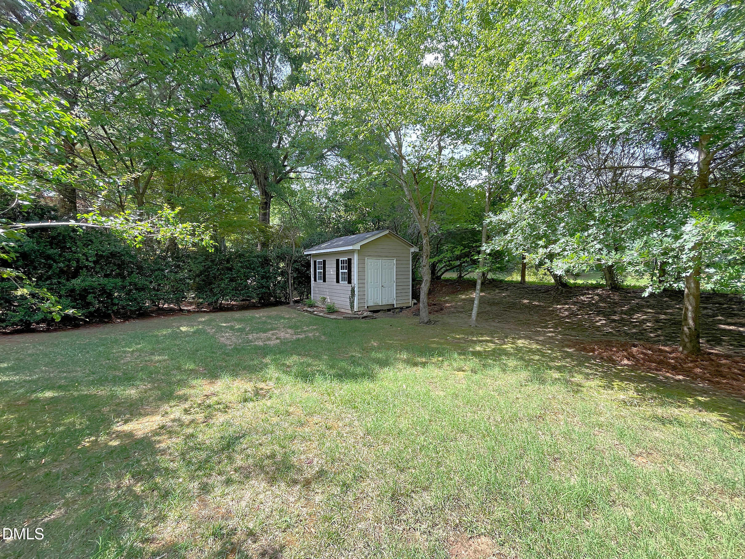 main property photo 22