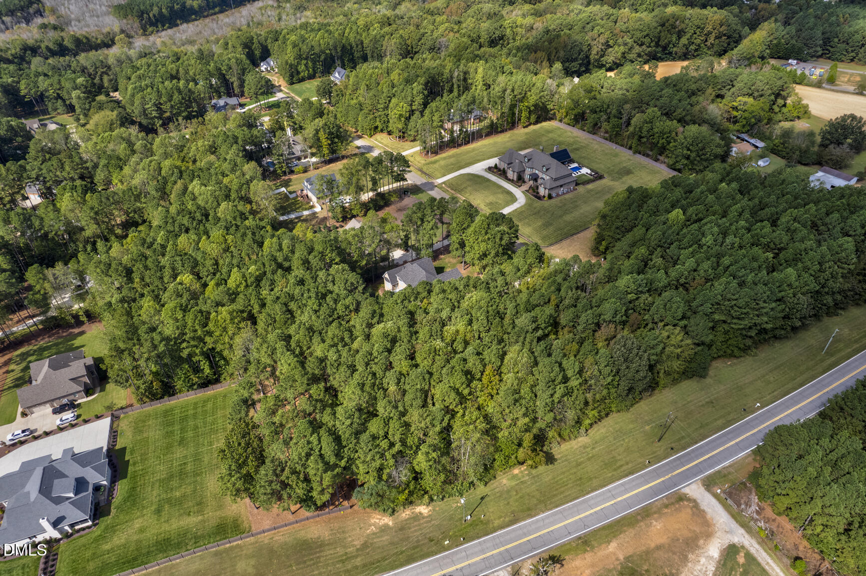 main property photo 7