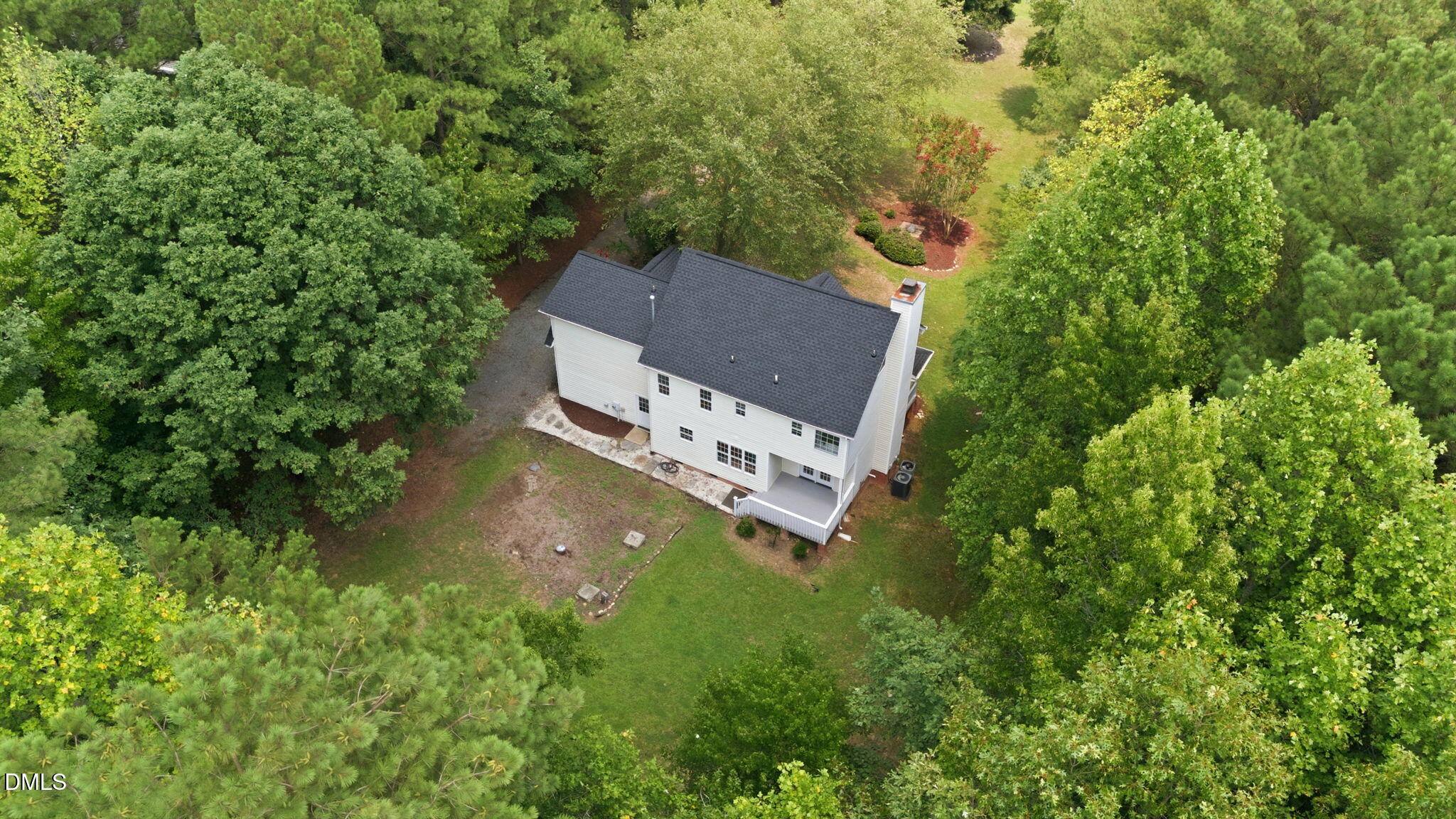 main property photo 31