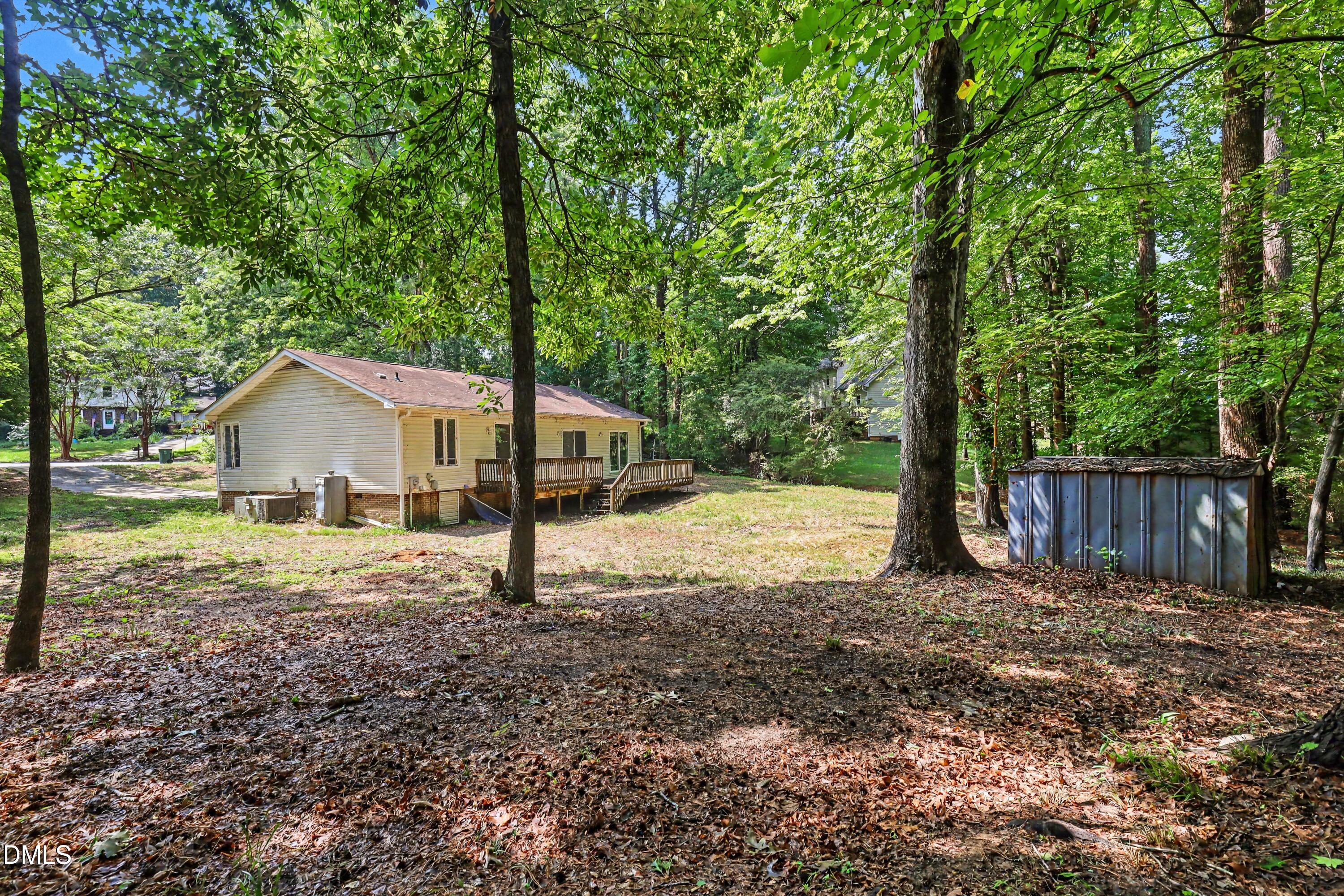 main property photo 10