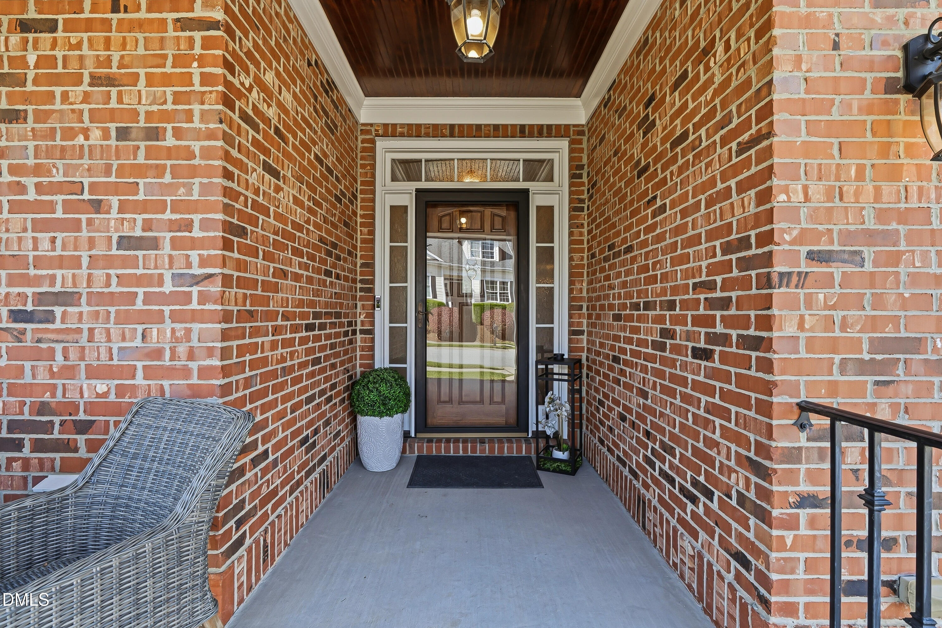 main property photo 9