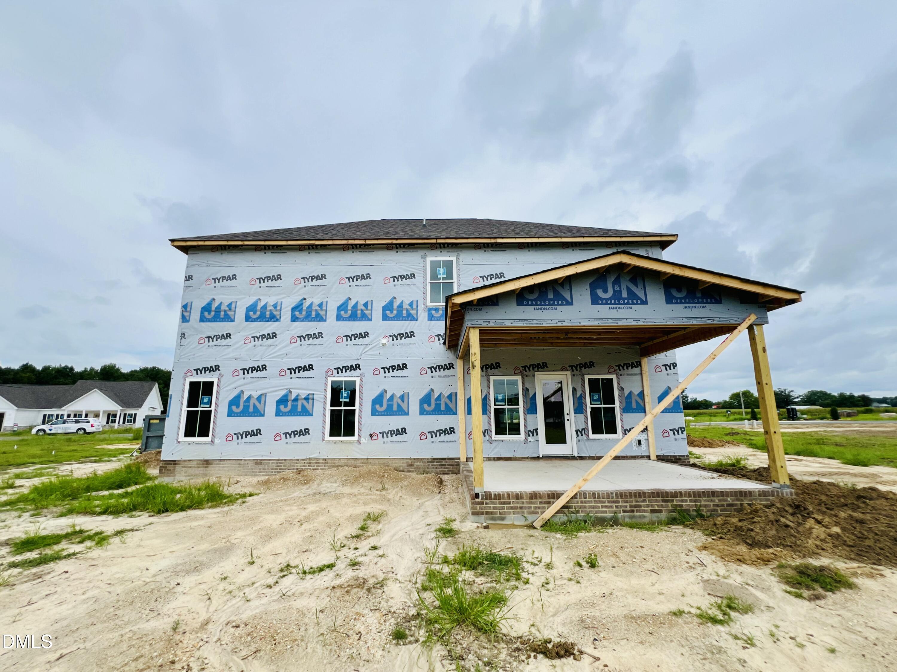 main property photo 30