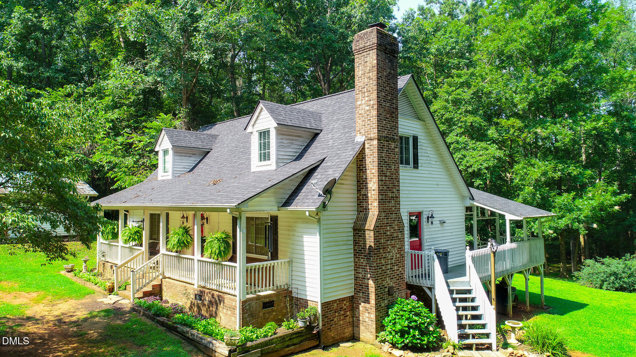 main property photo 23