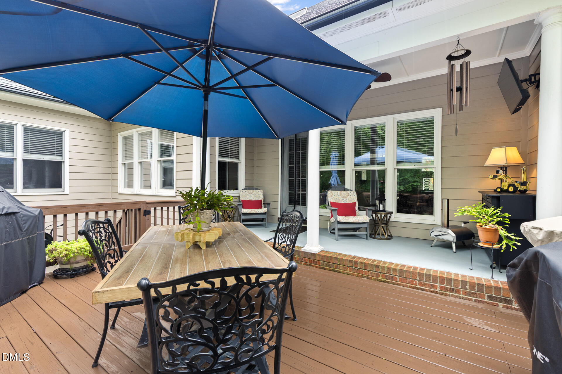 main property photo 40