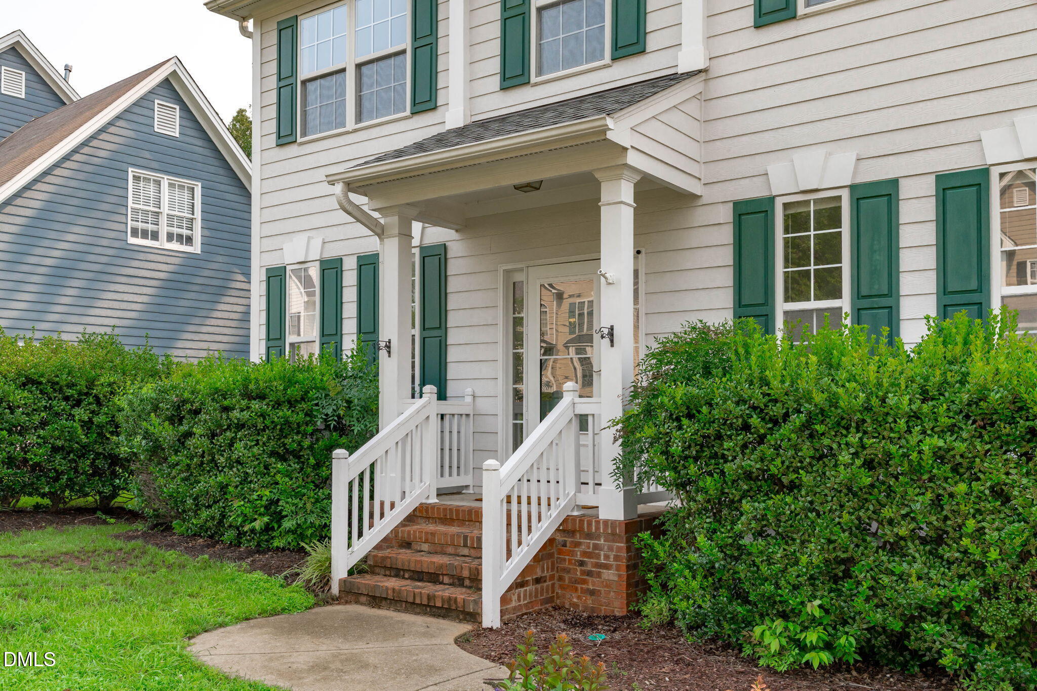 main property photo 37
