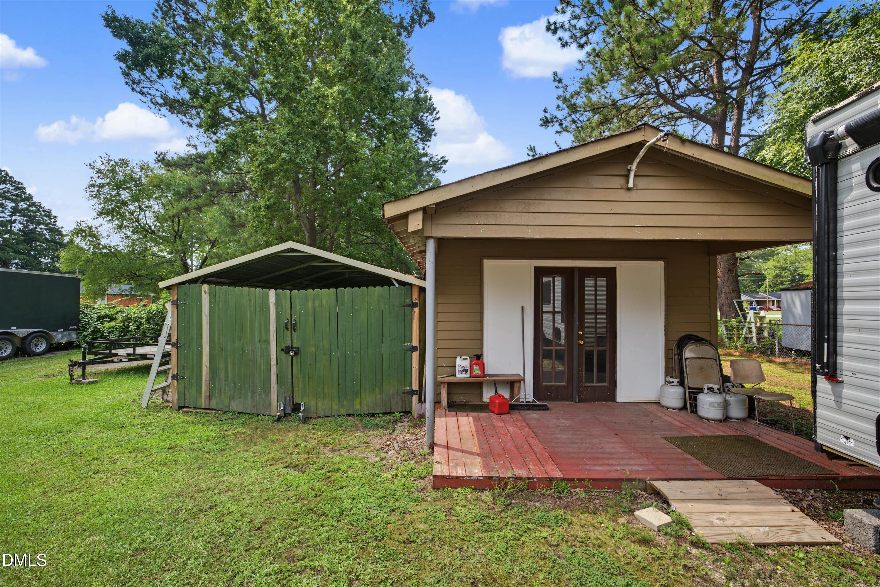 main property photo 29