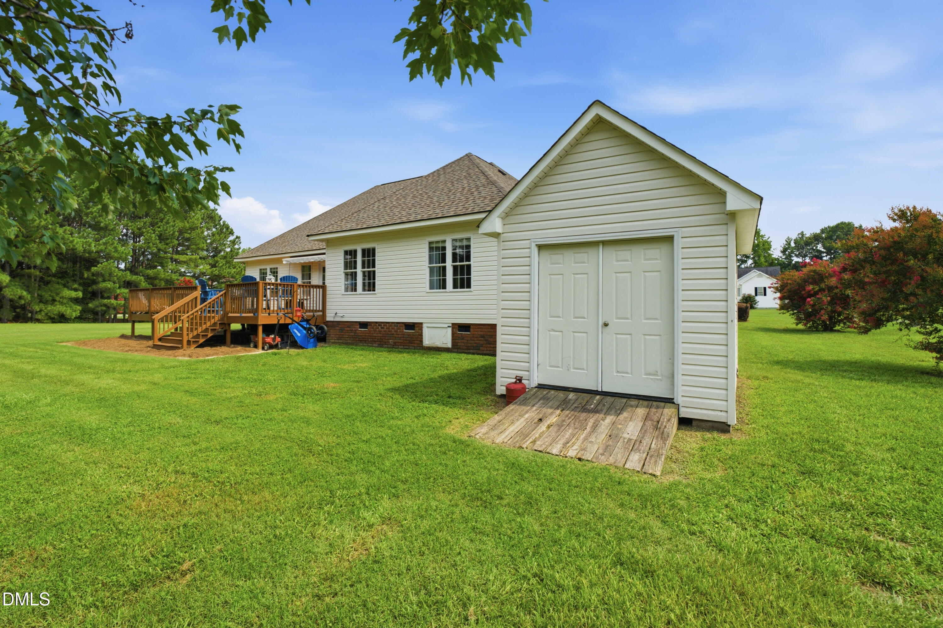 main property photo 22