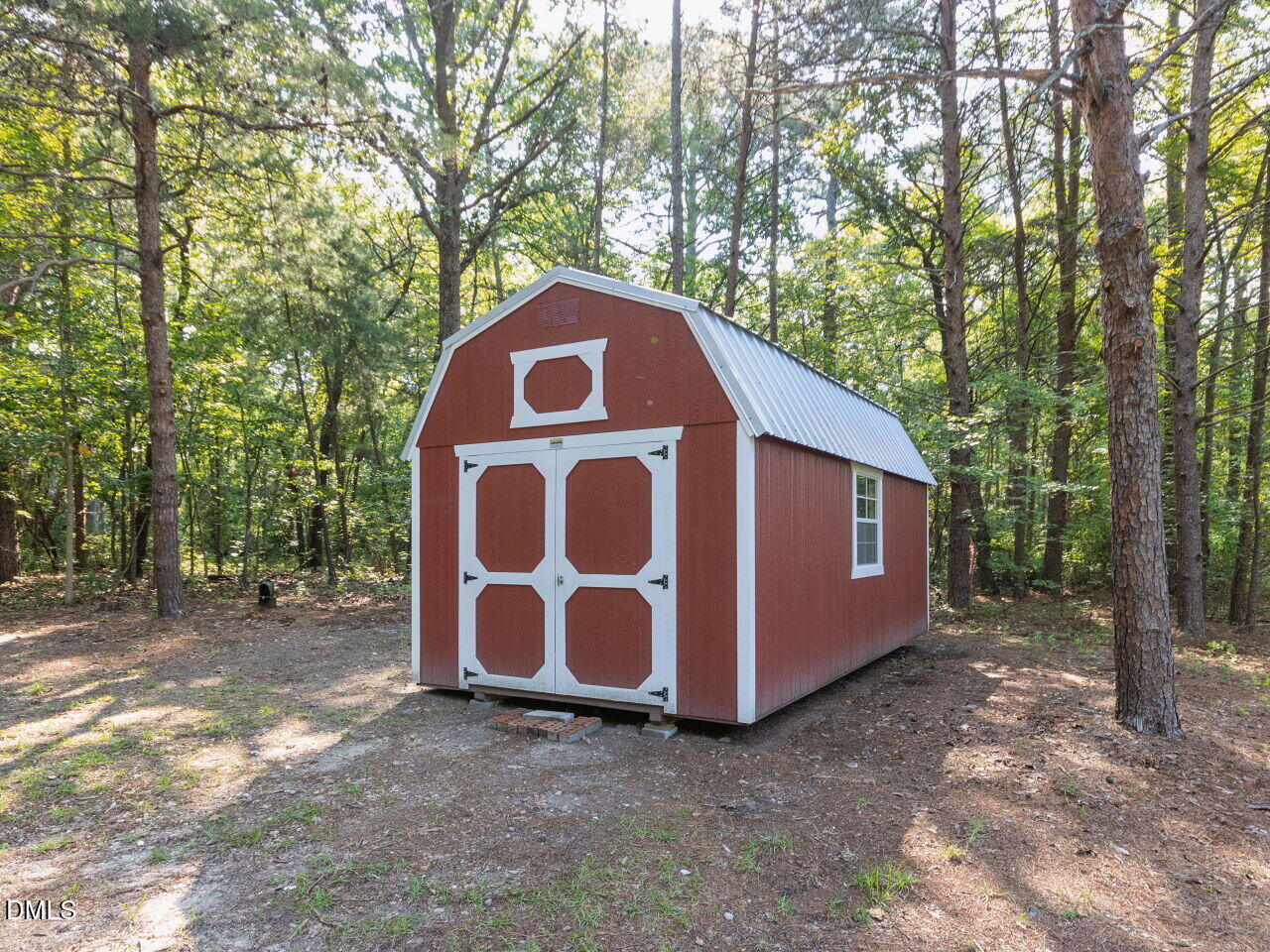 main property photo 29
