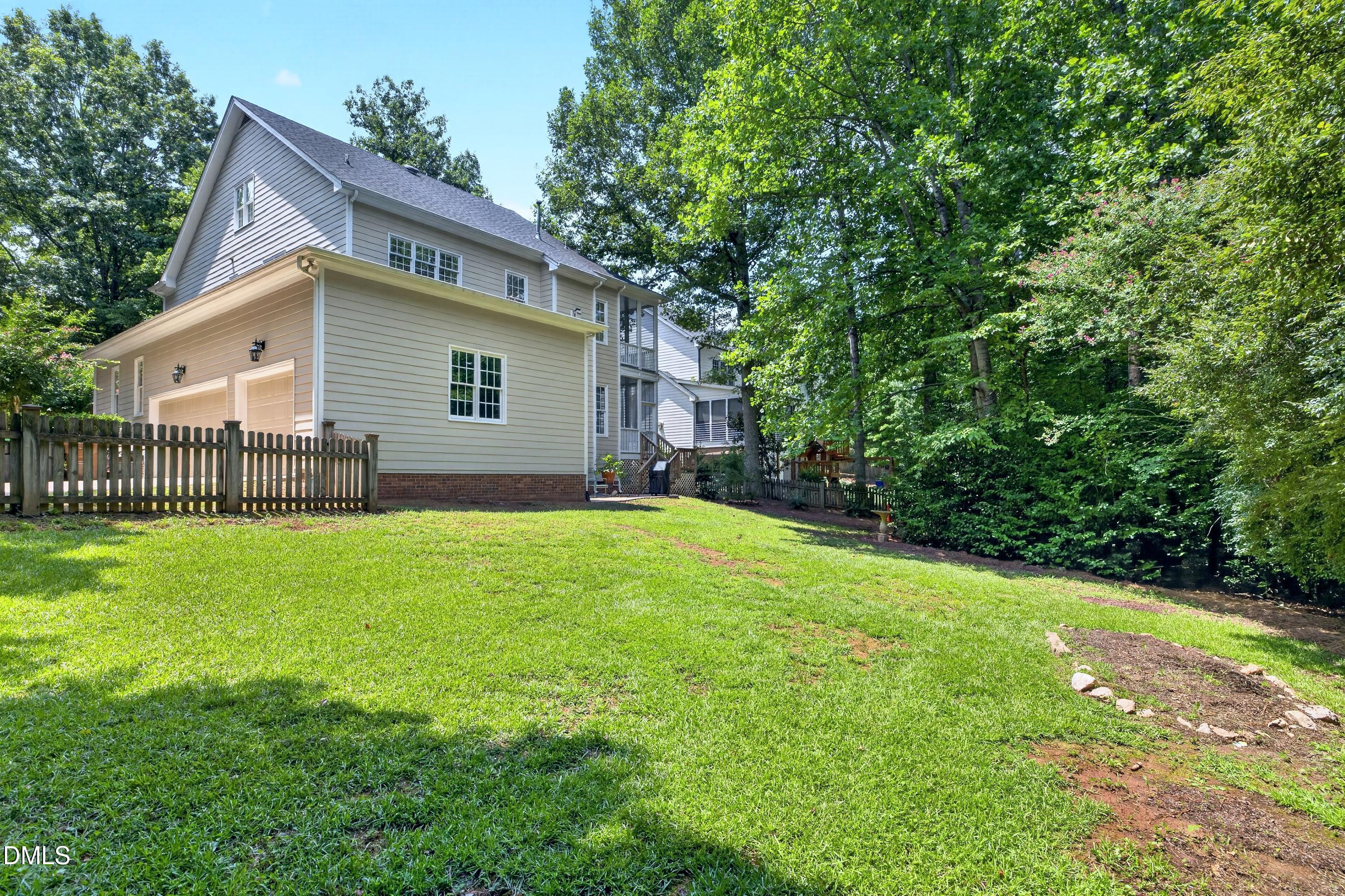 main property photo 49
