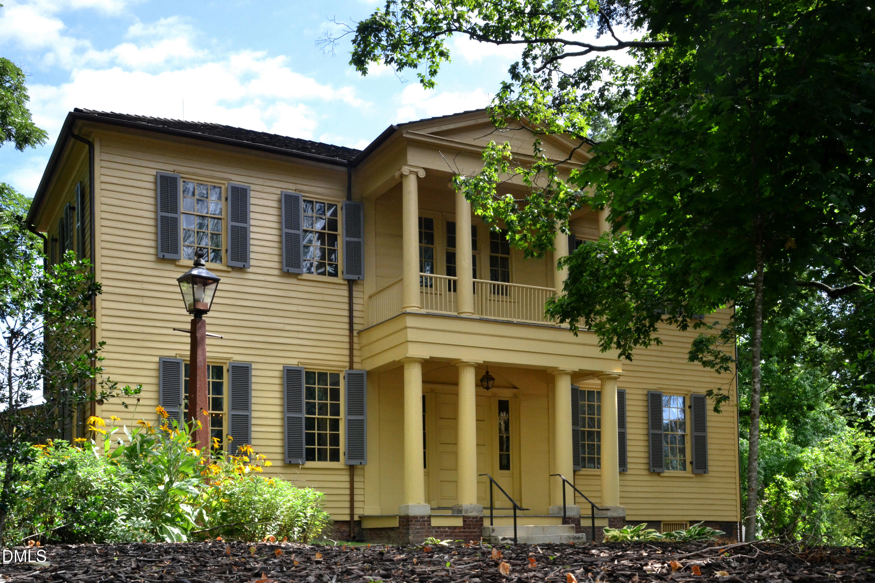 main property photo 32
