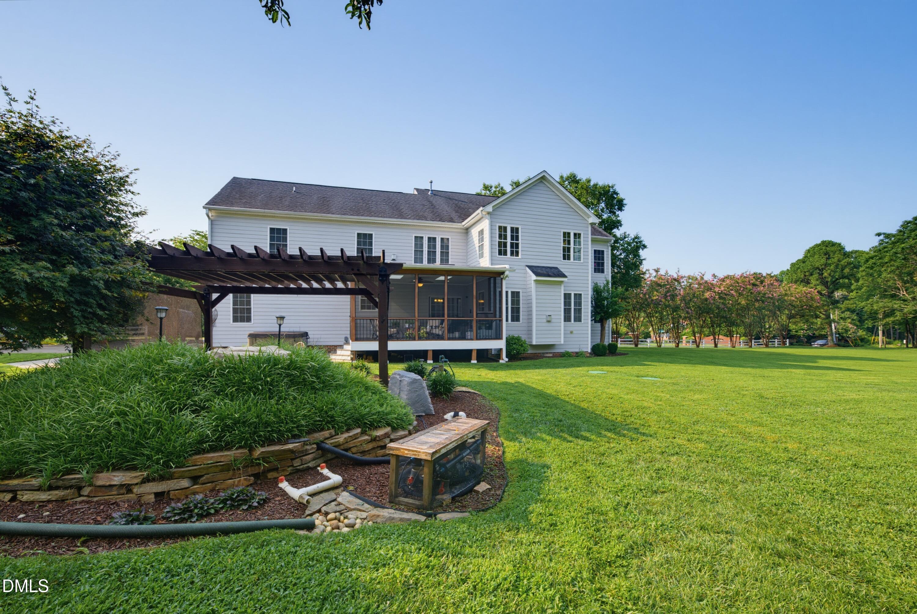 main property photo 50