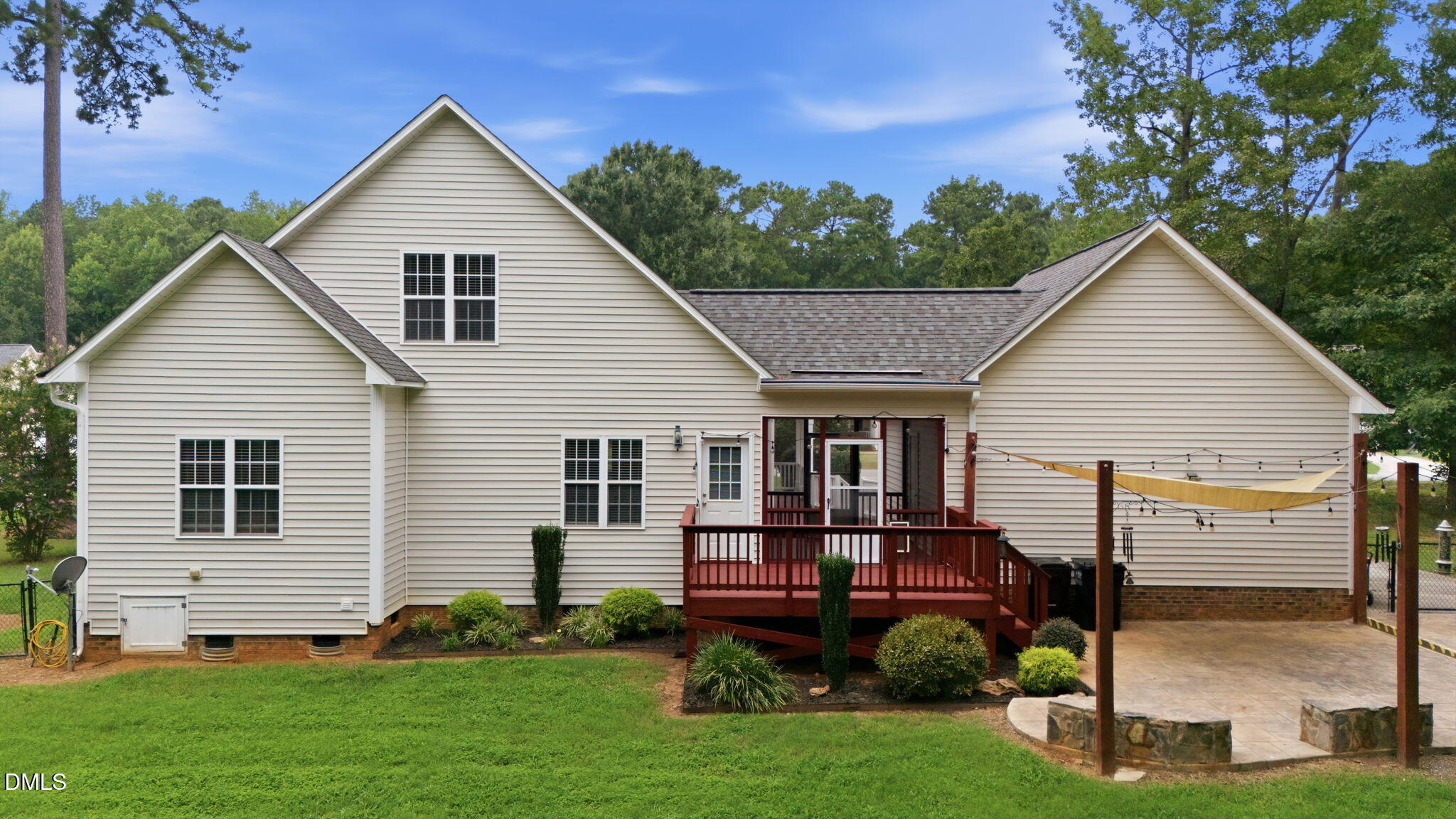 main property photo 44