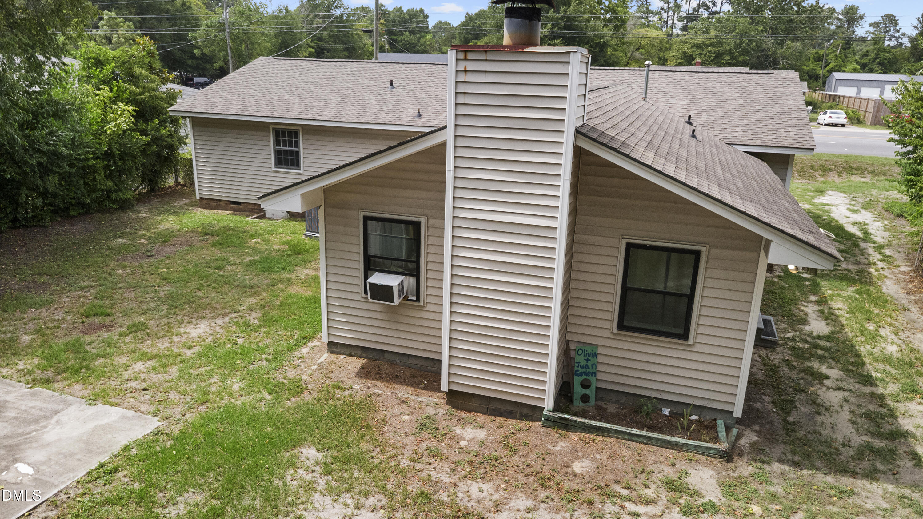 main property photo 32
