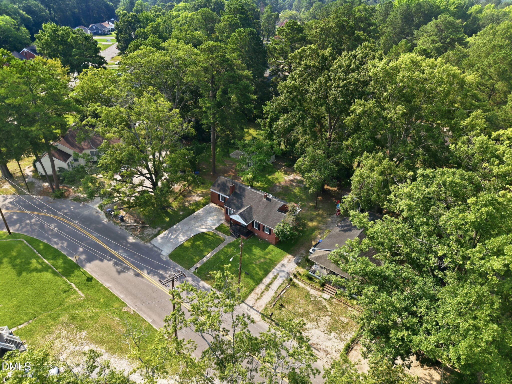 main property photo 31