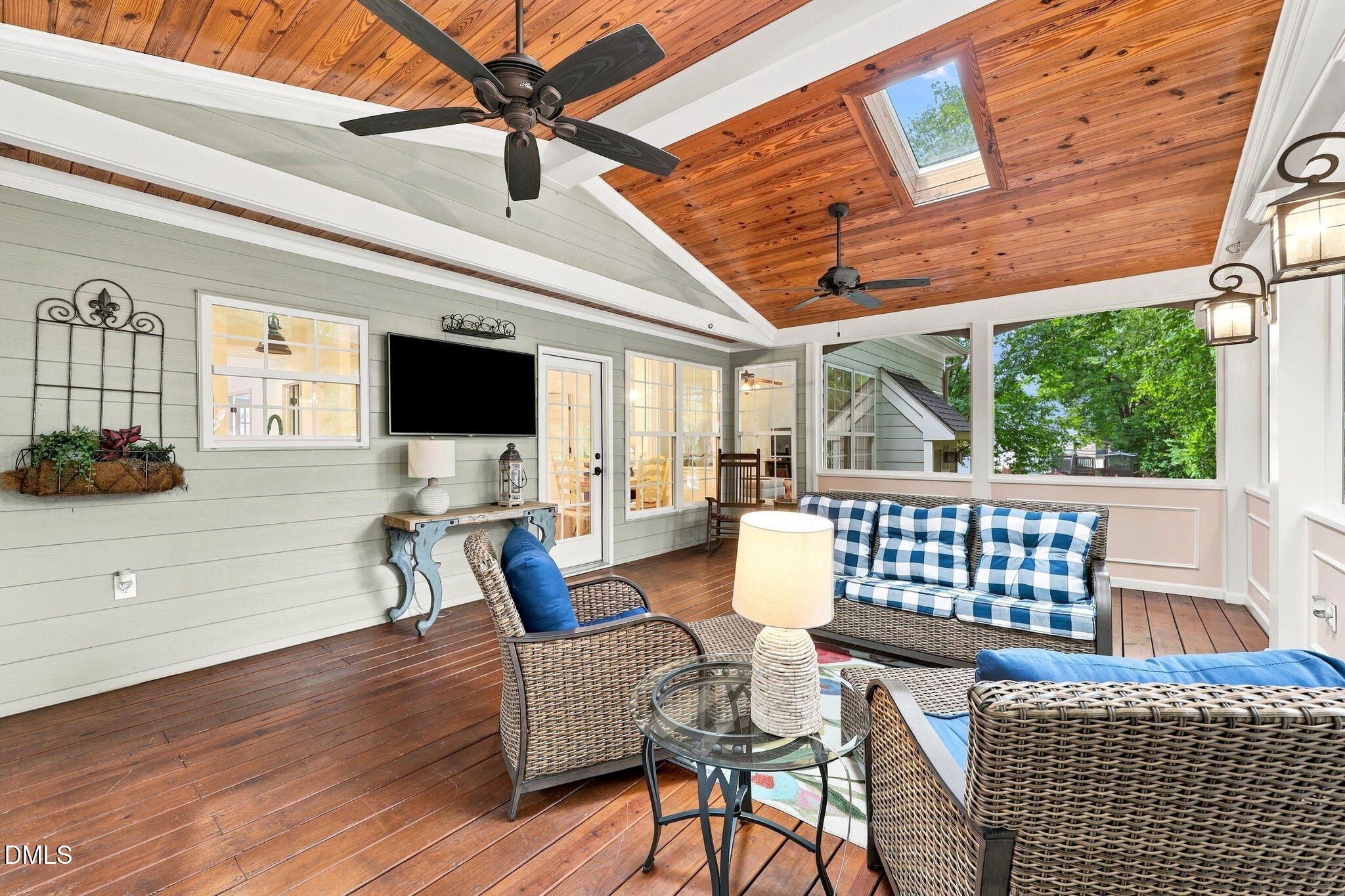 main property photo 21