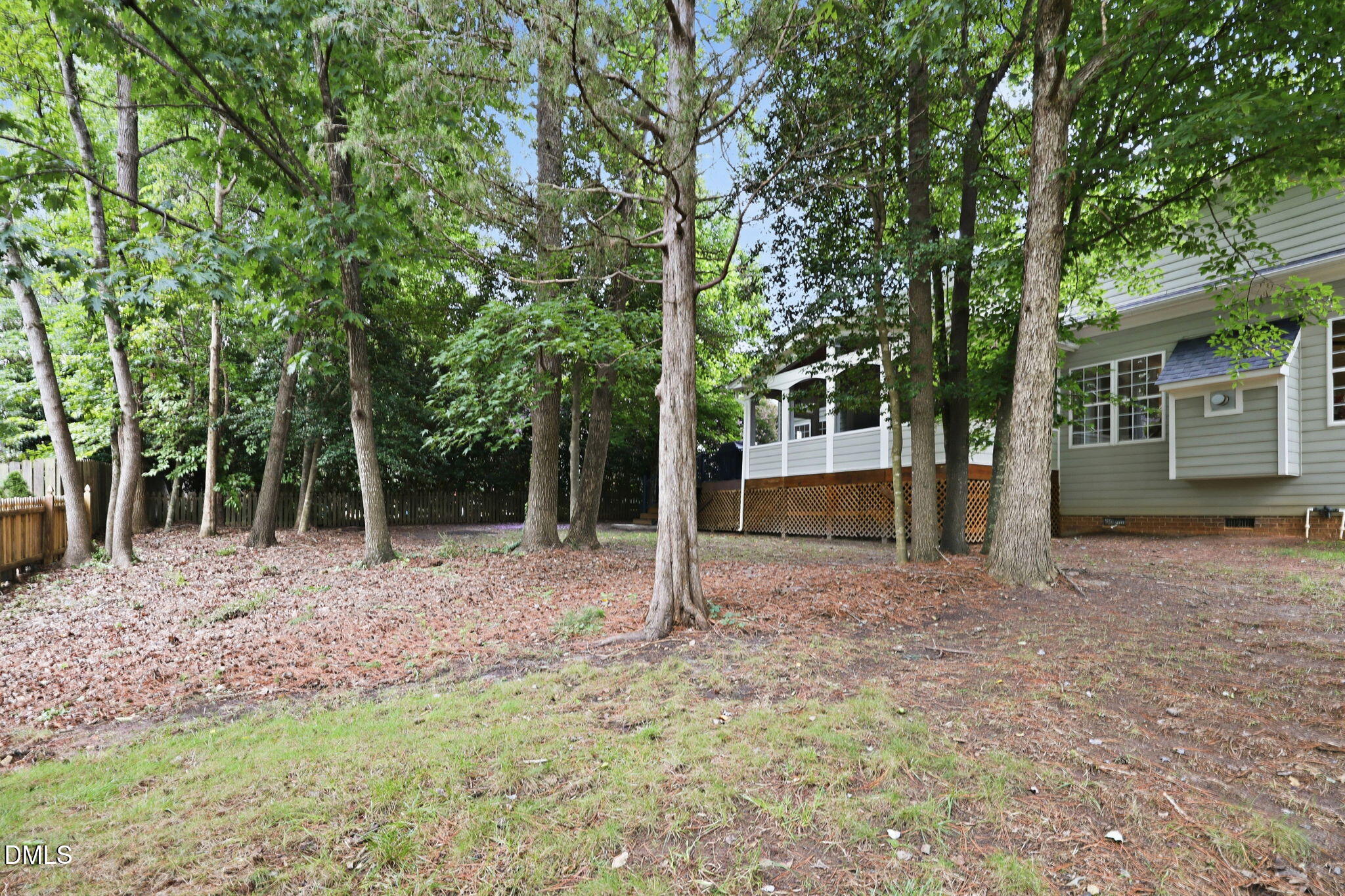 main property photo 41