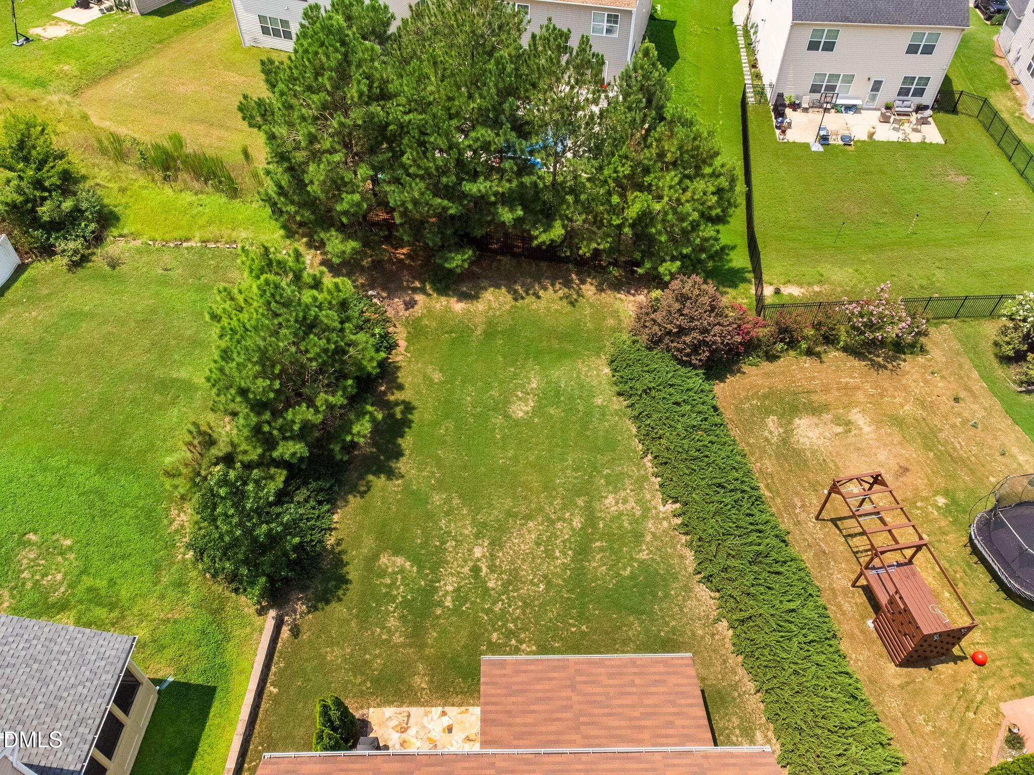 main property photo 78