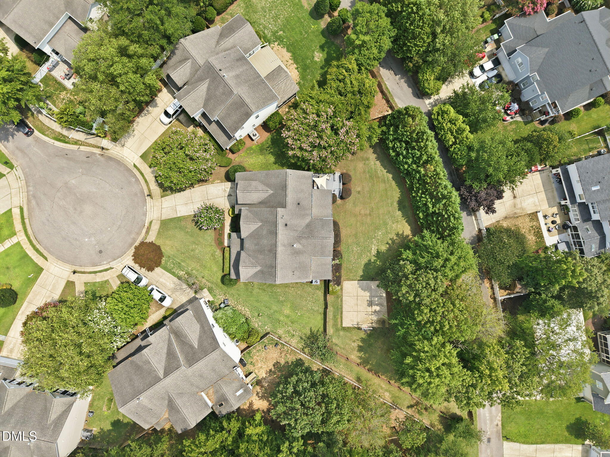 main property photo 6