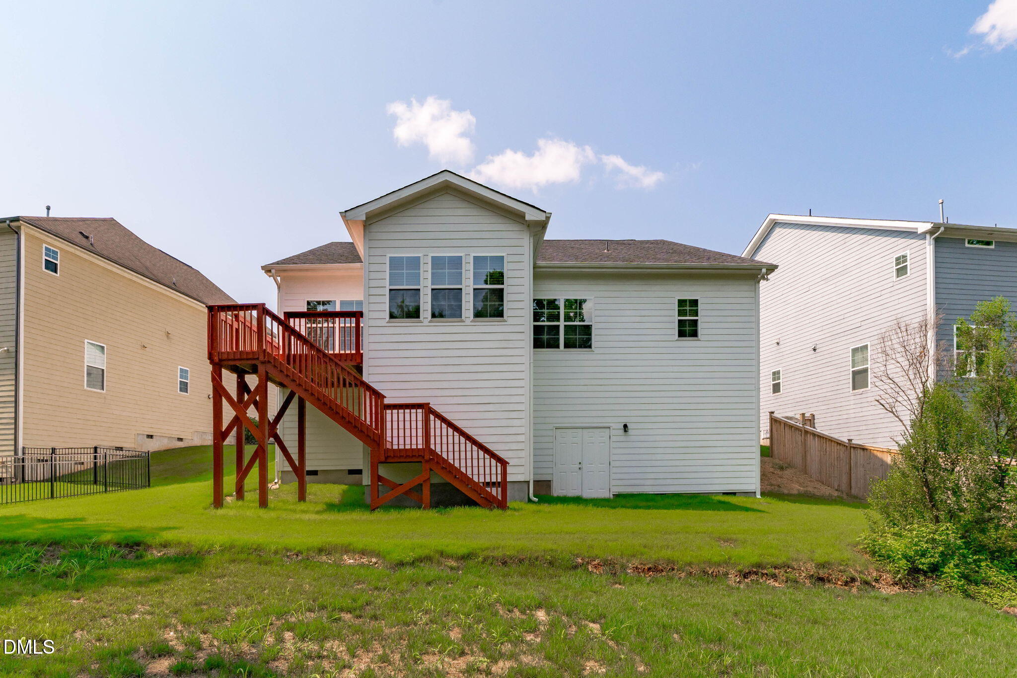 main property photo 42