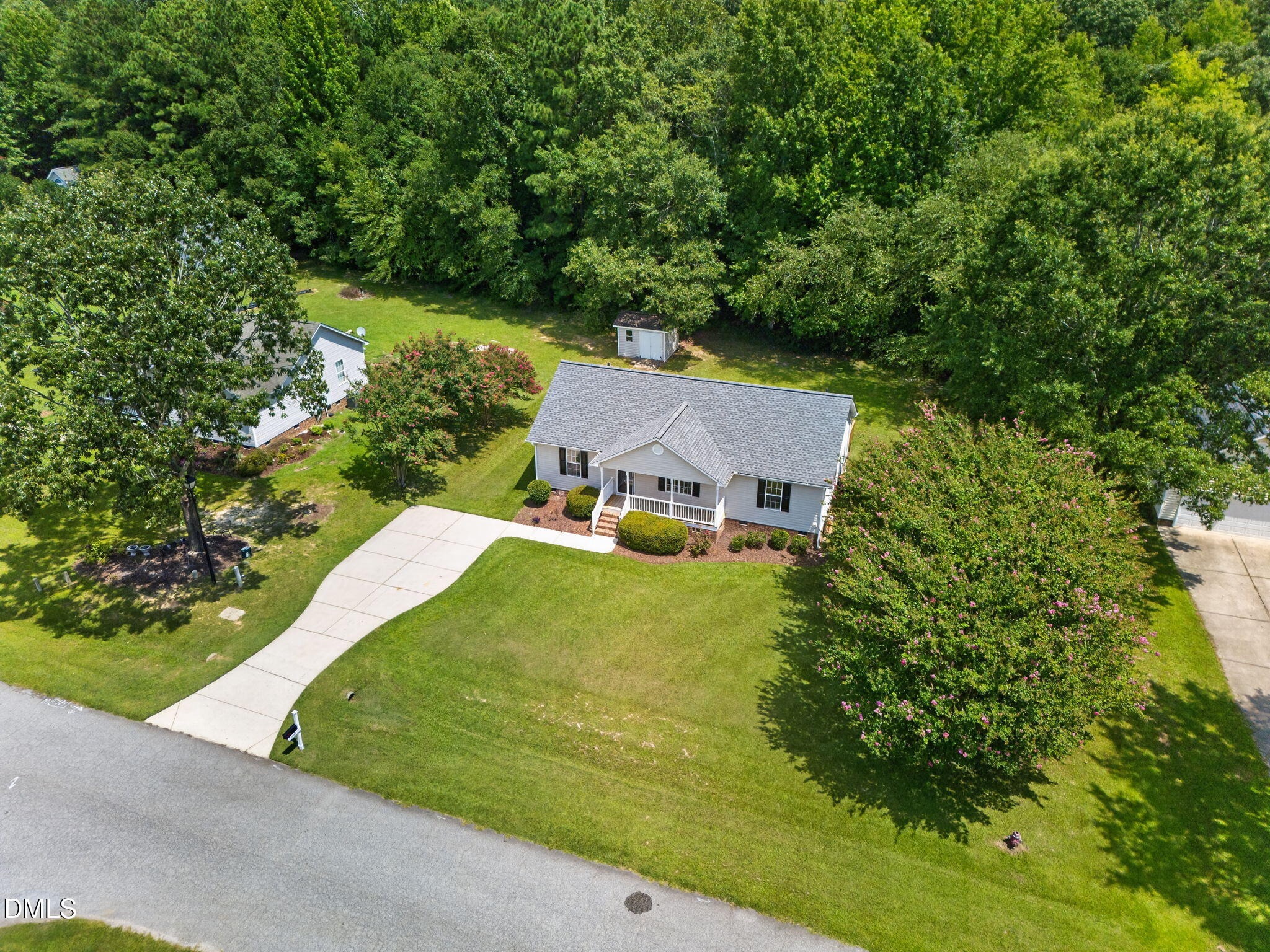 main property photo 29