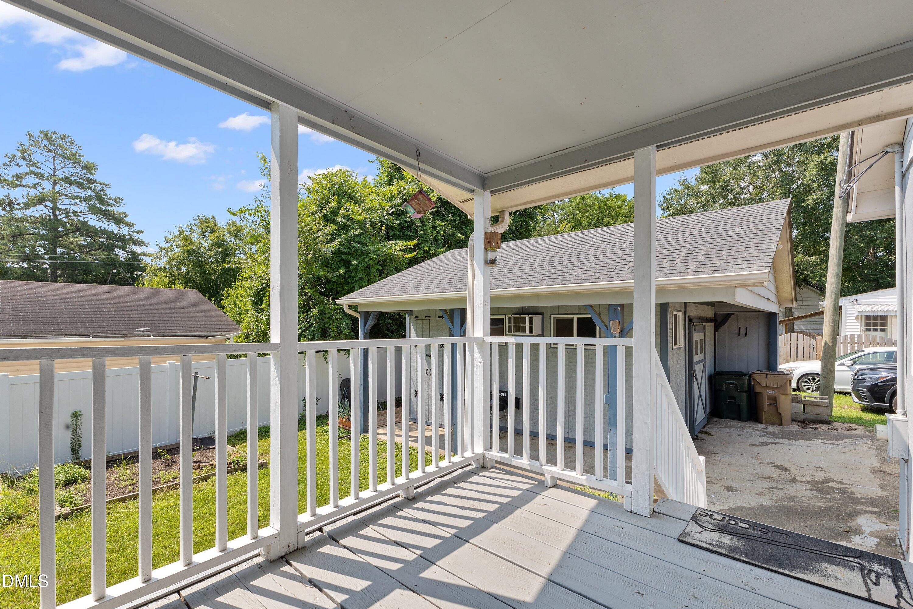 main property photo 18