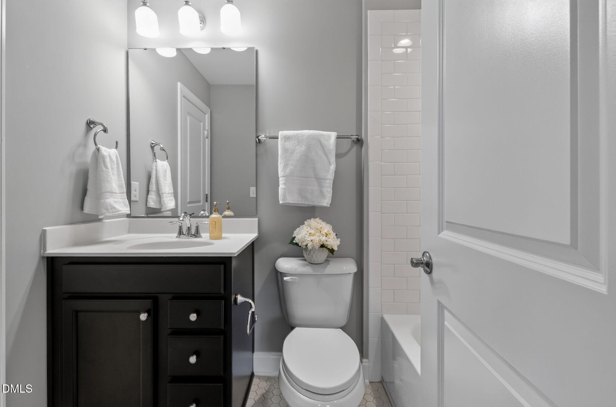 main property photo 77