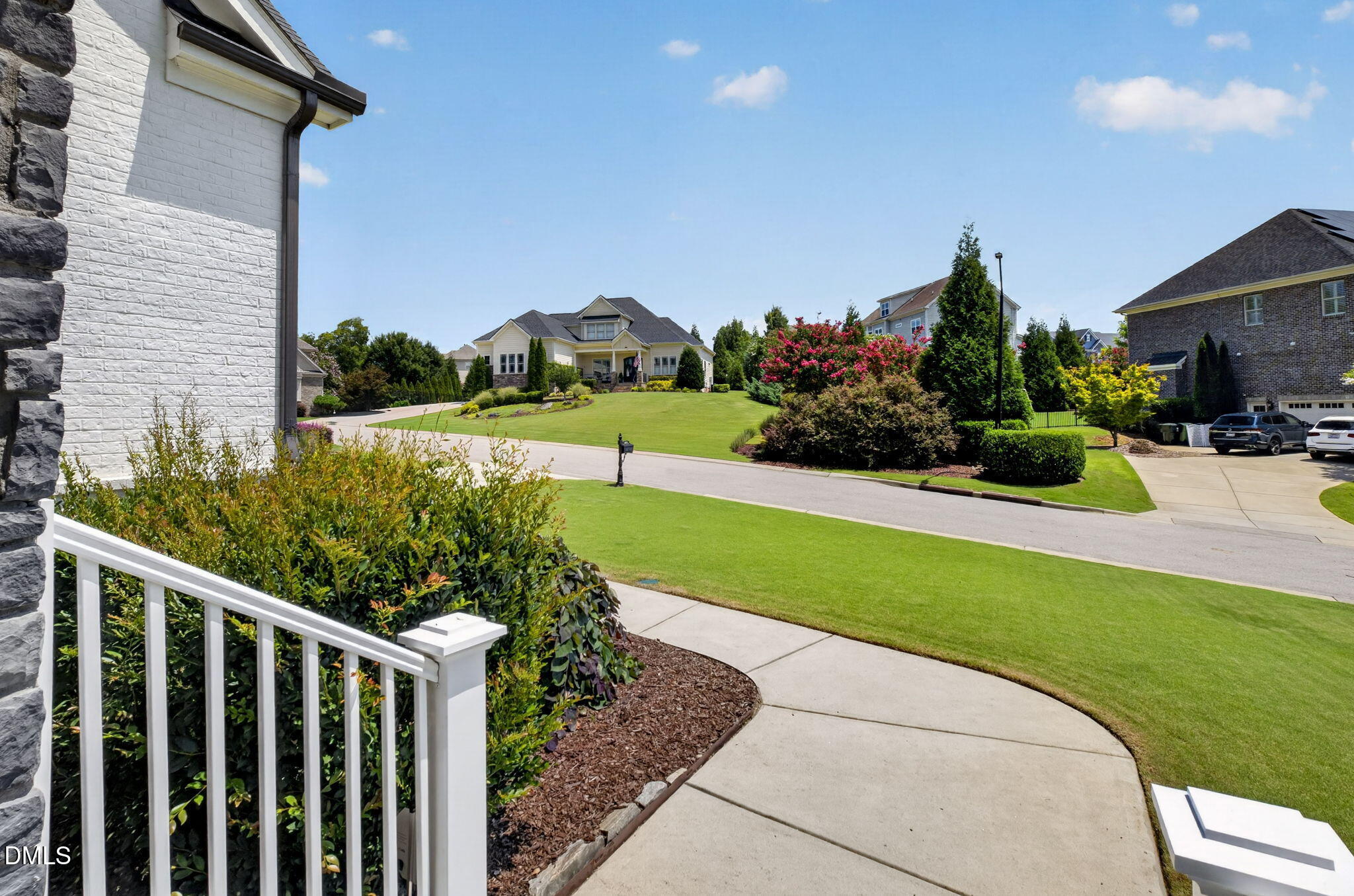 main property photo 9