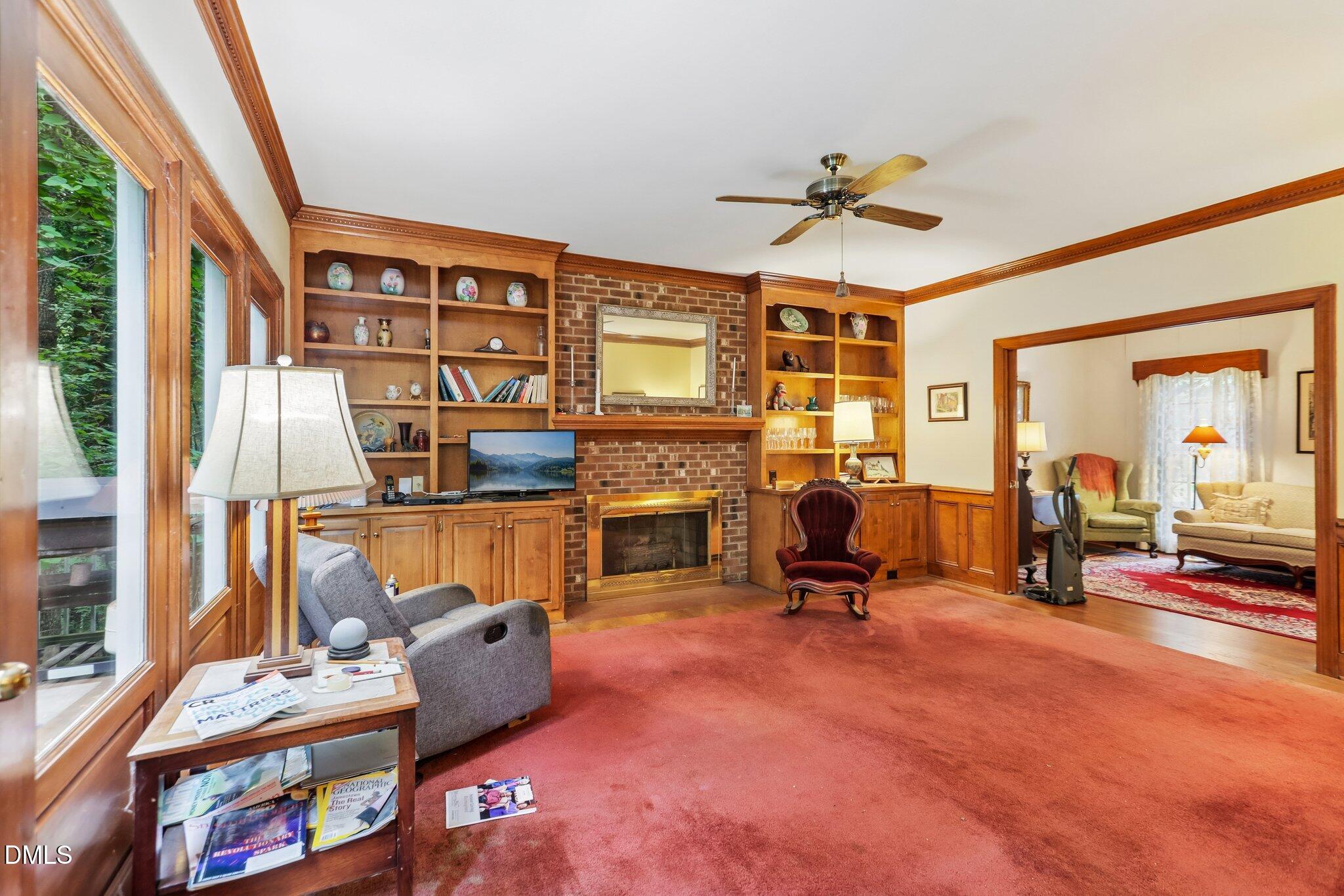 main property photo 11