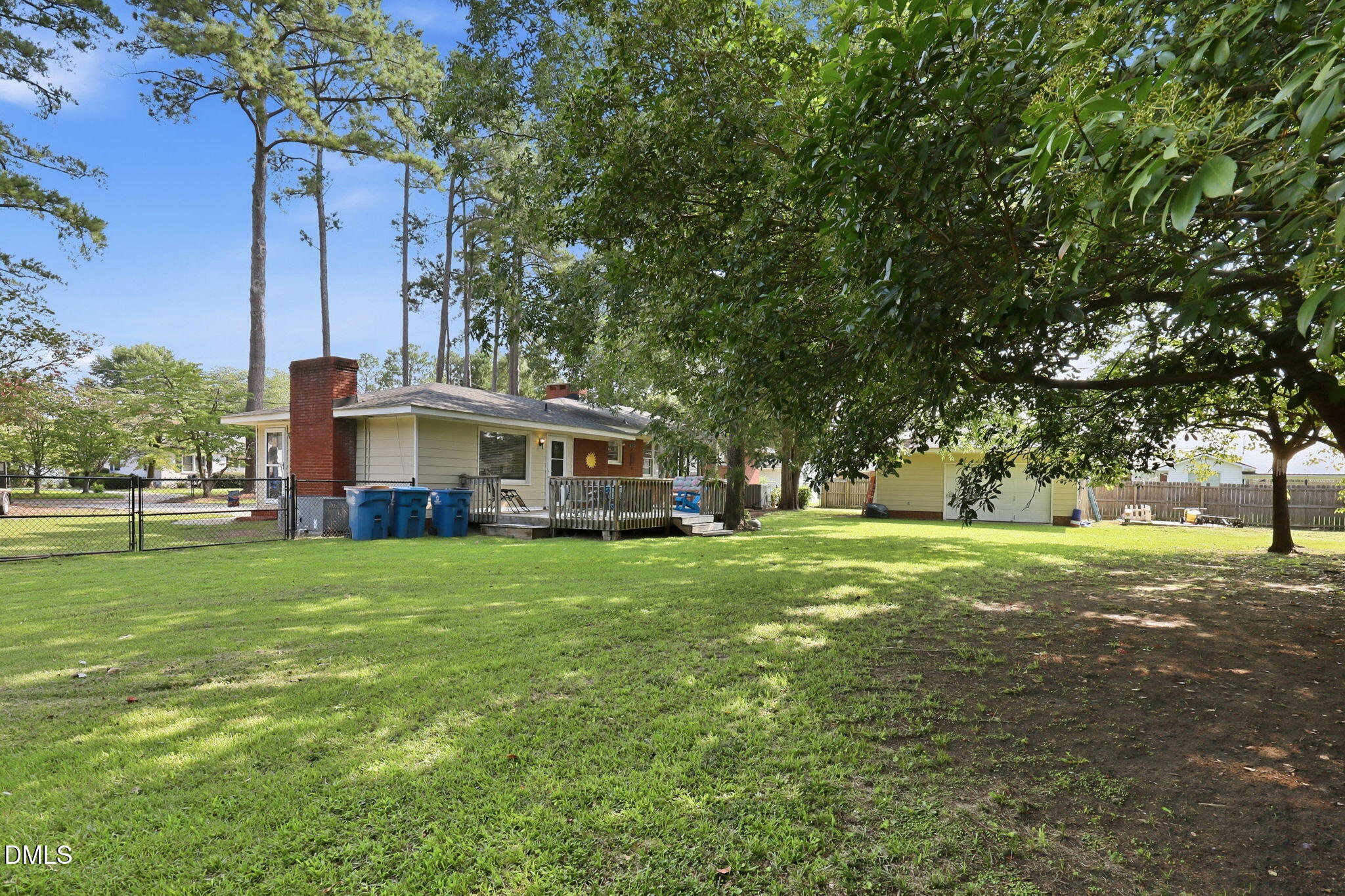 main property photo 18