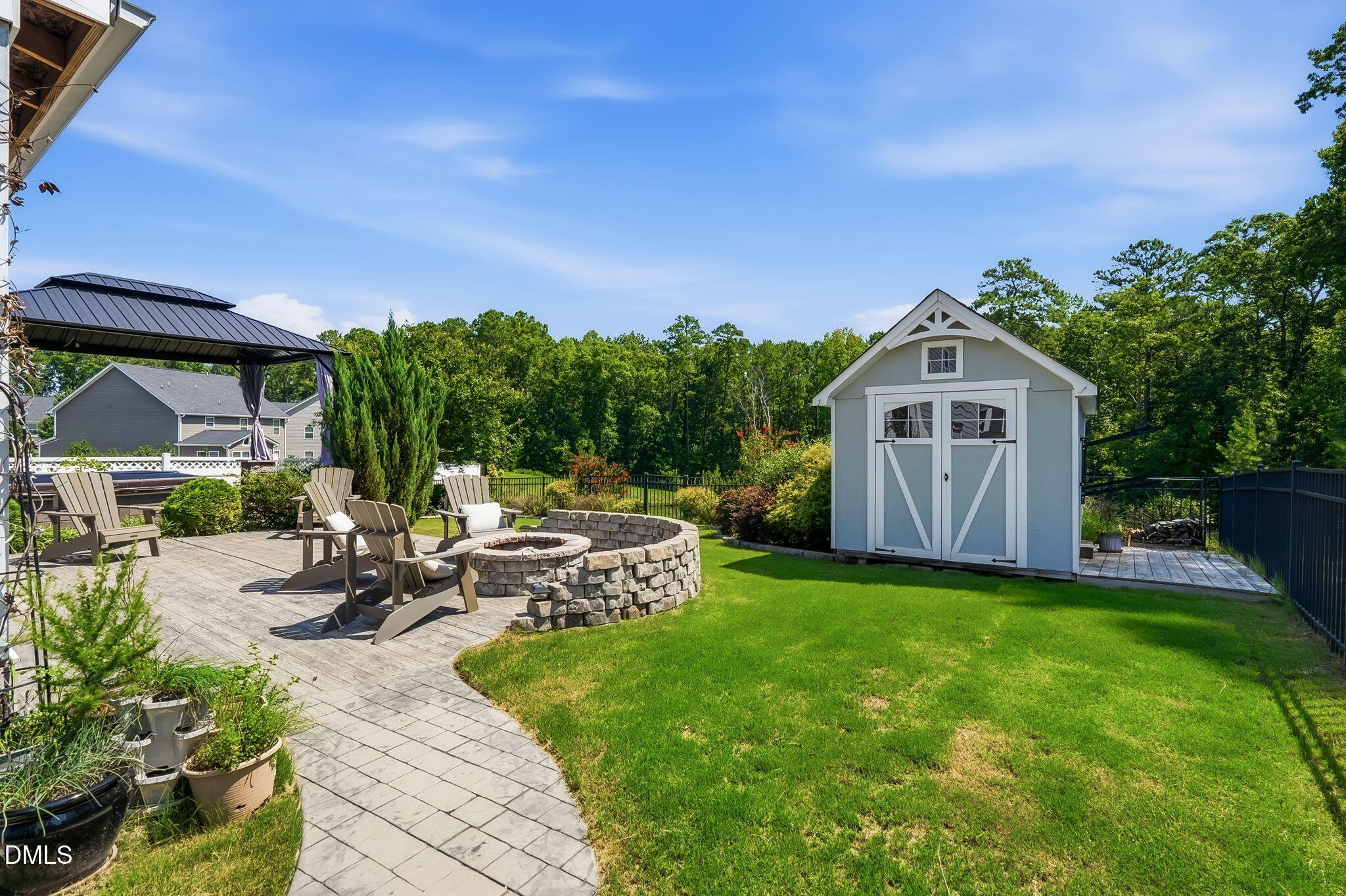 main property photo 47