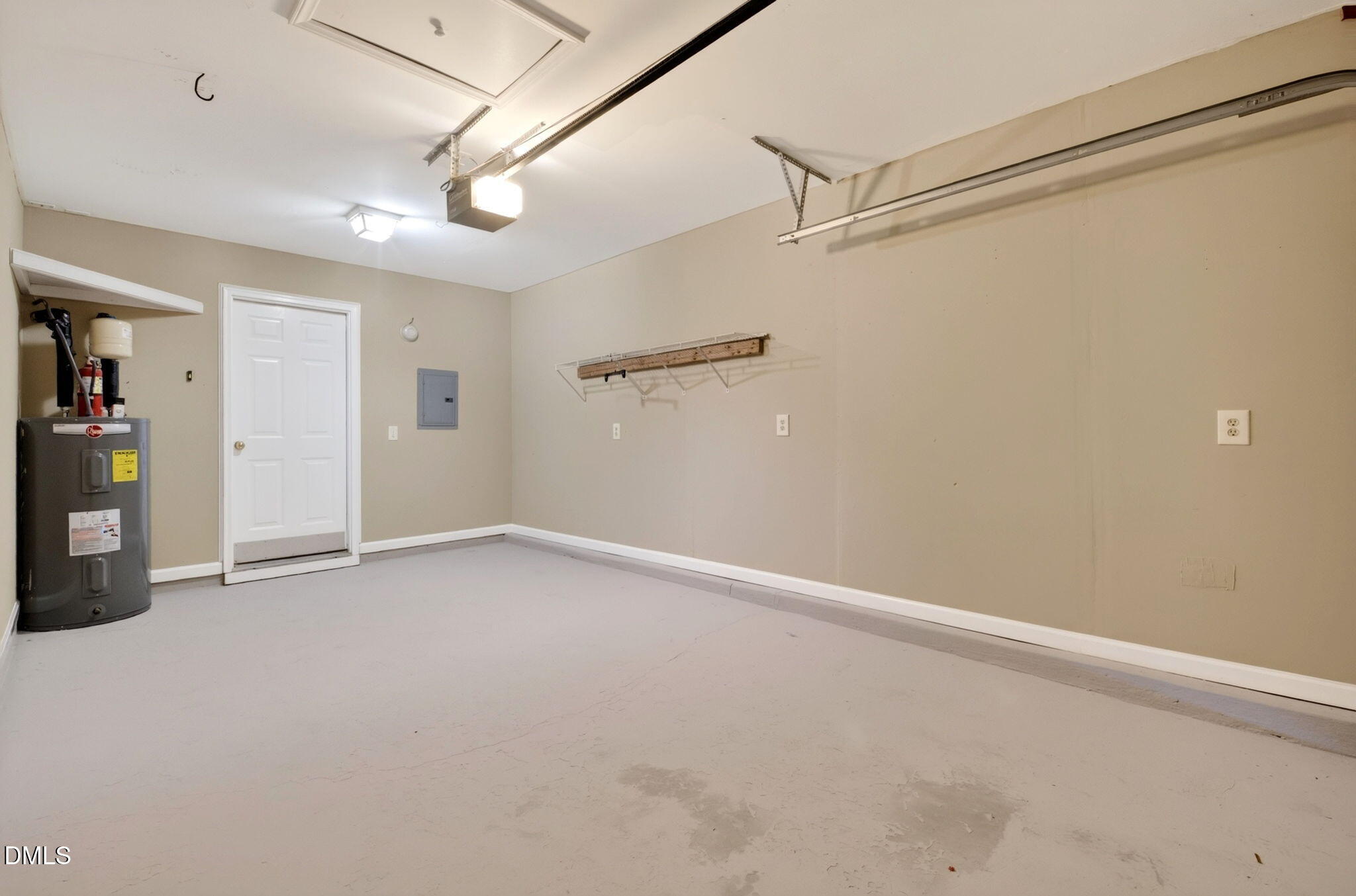 main property photo 26