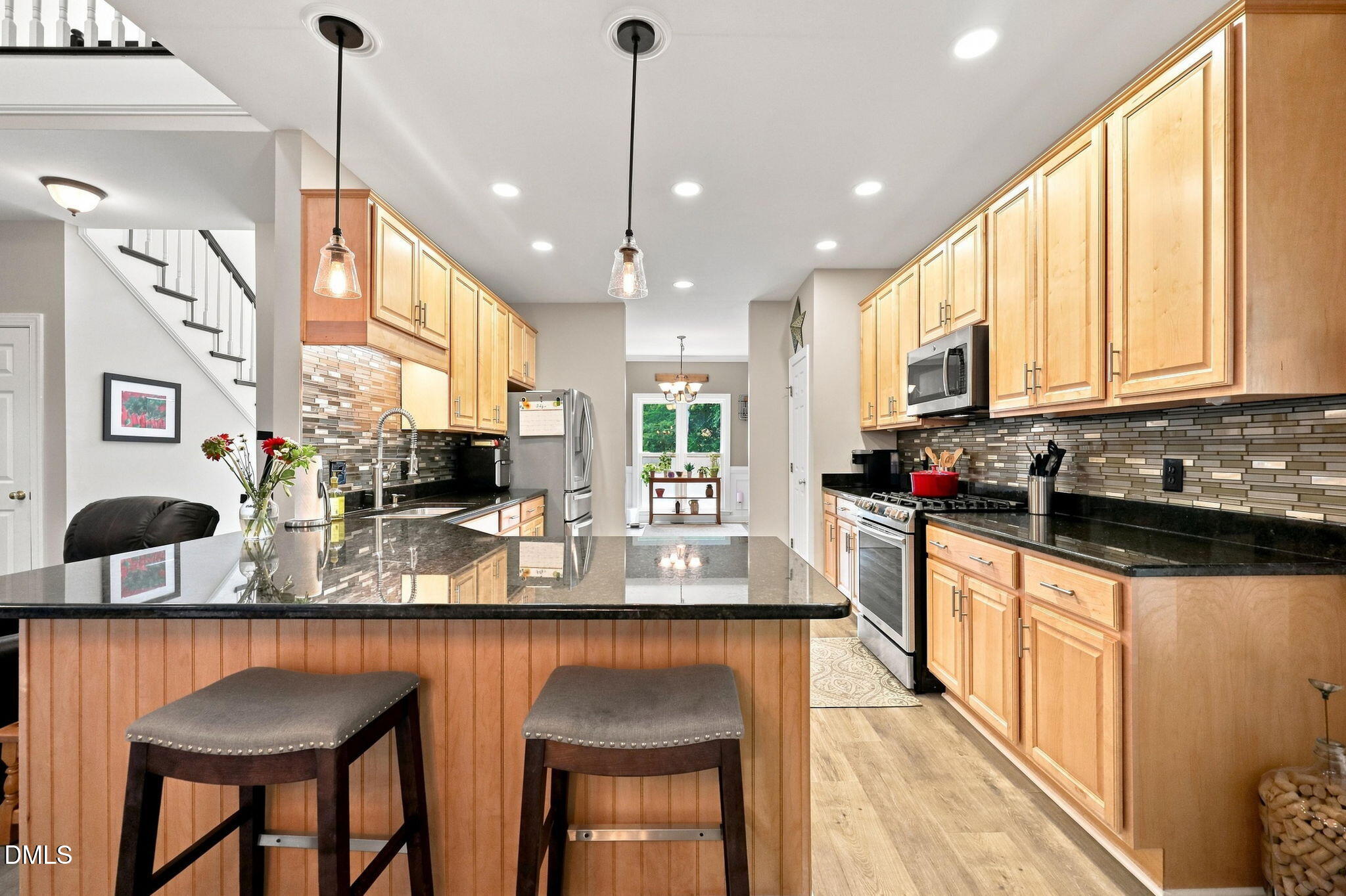 main property photo 19