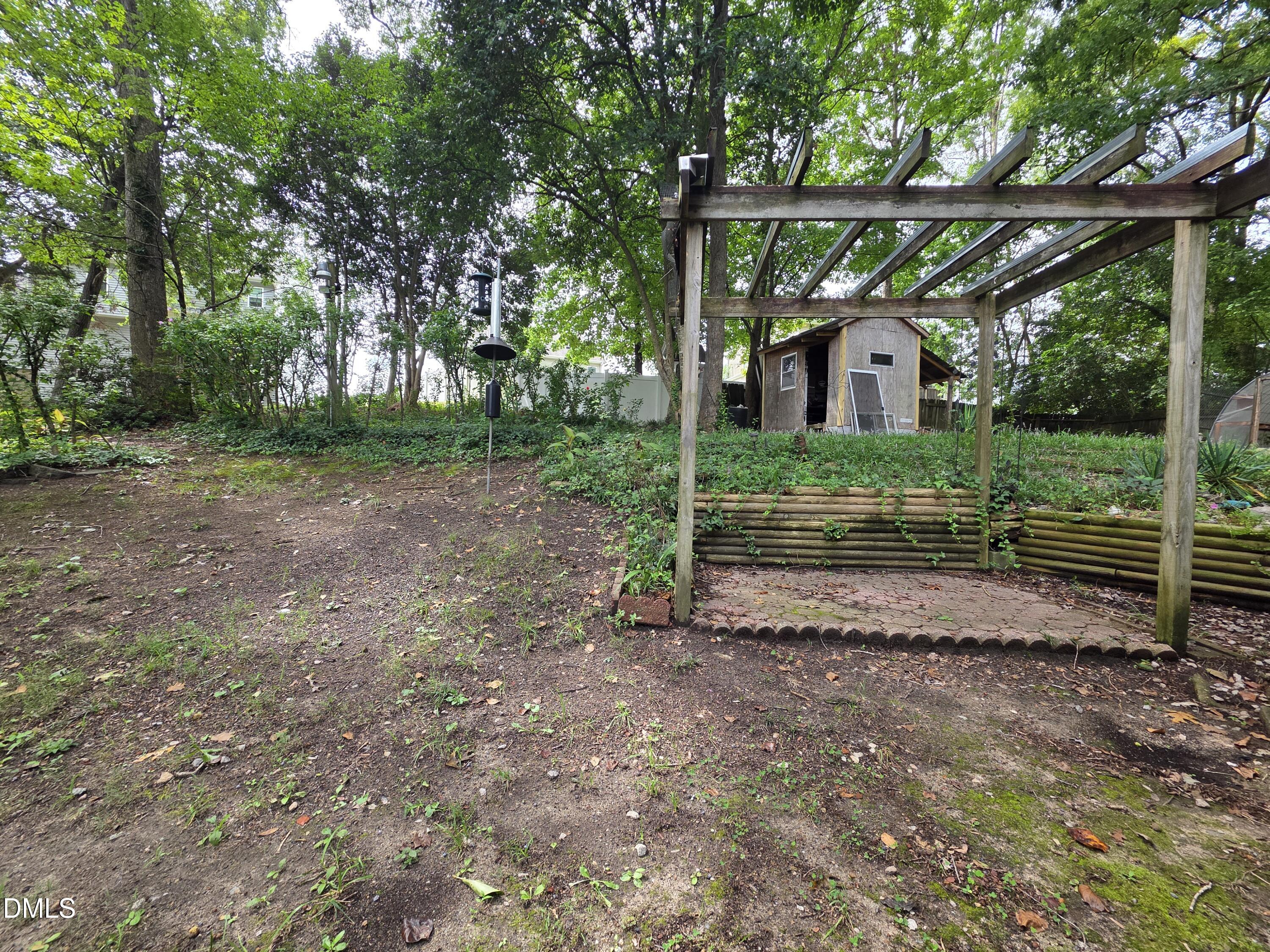 main property photo 35