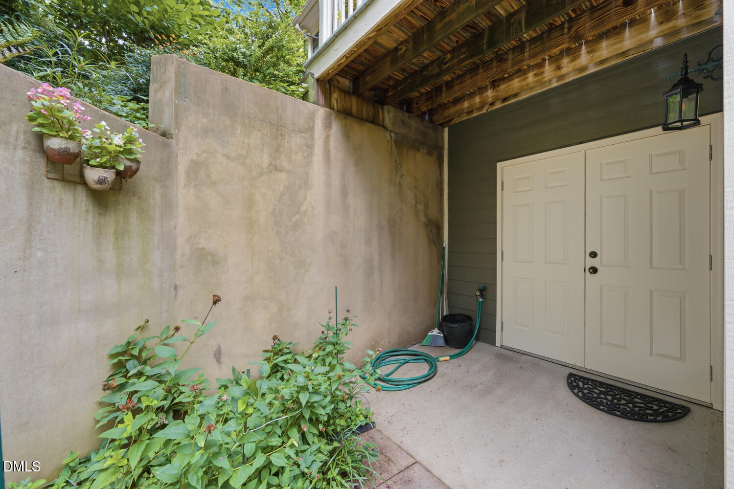 main property photo 58