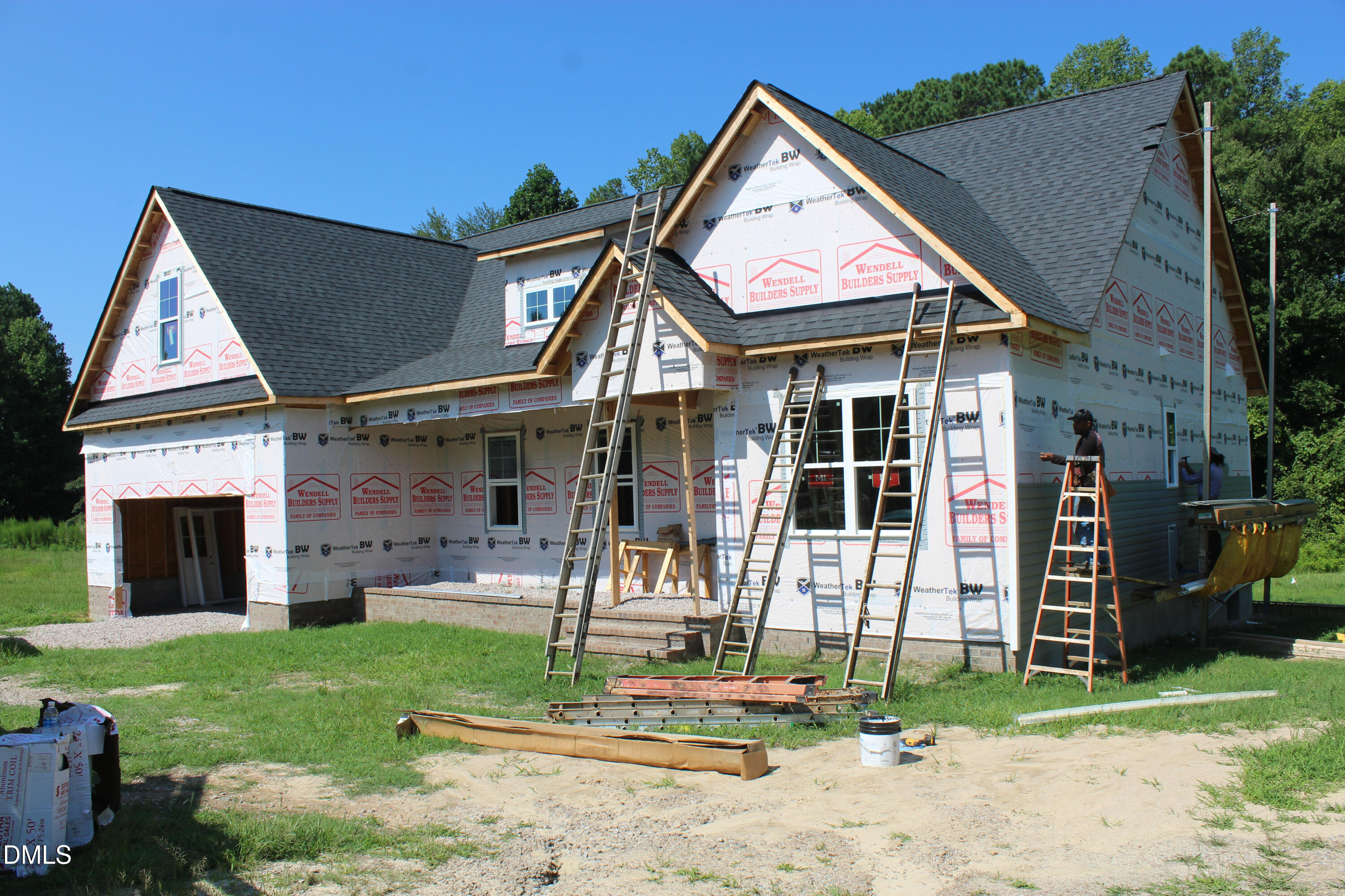 main property photo 18