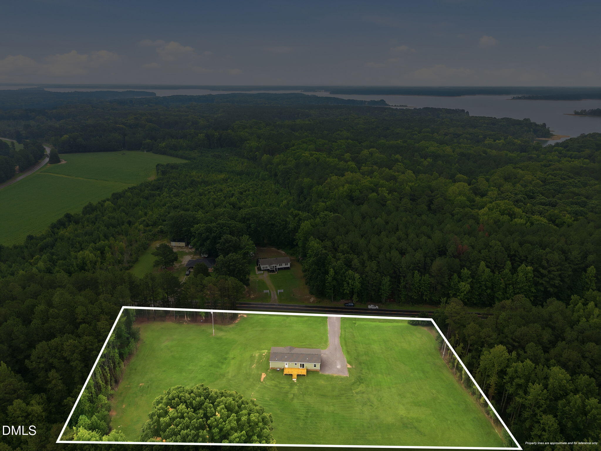 main property photo 6