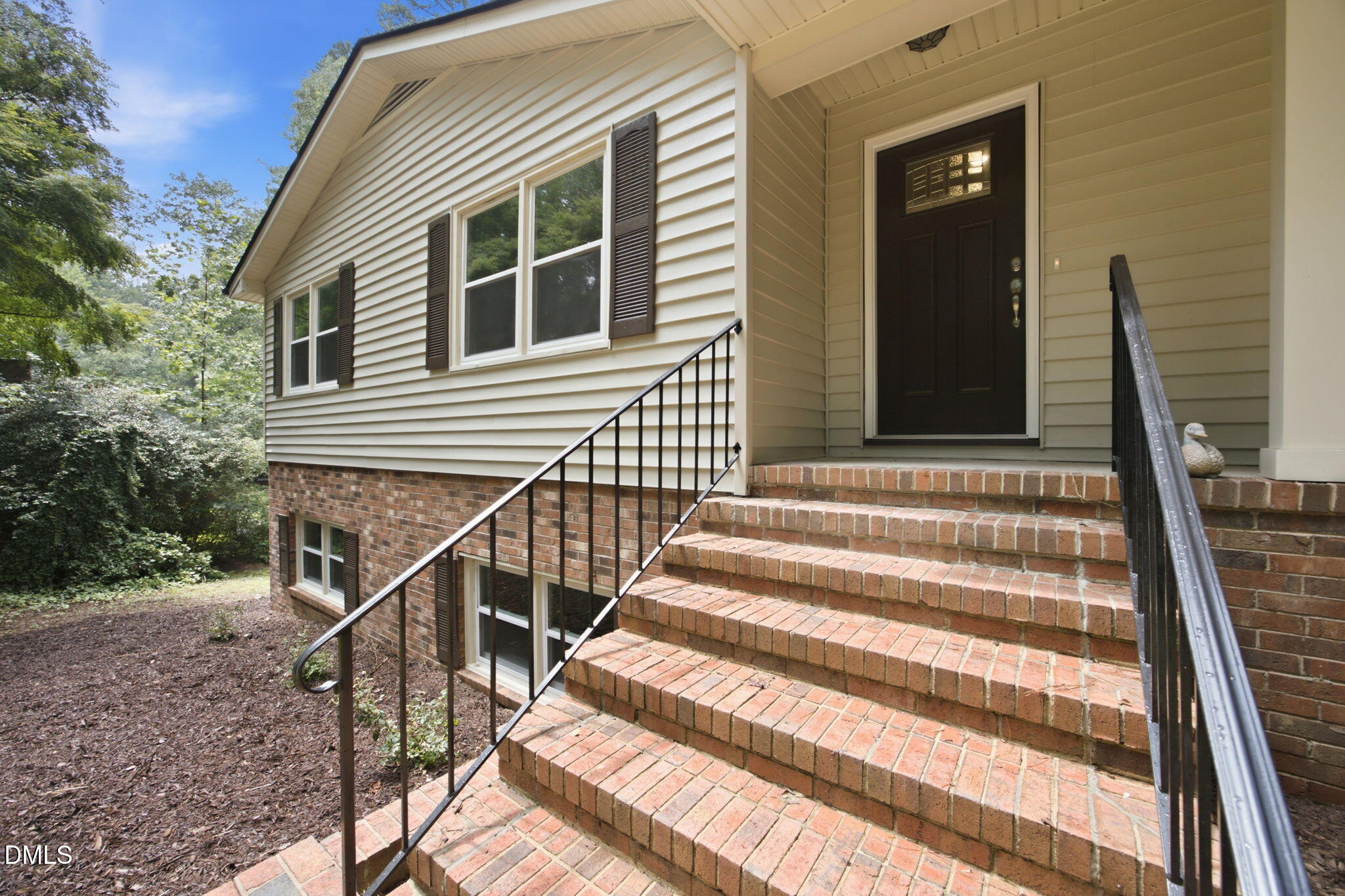 main property photo 51