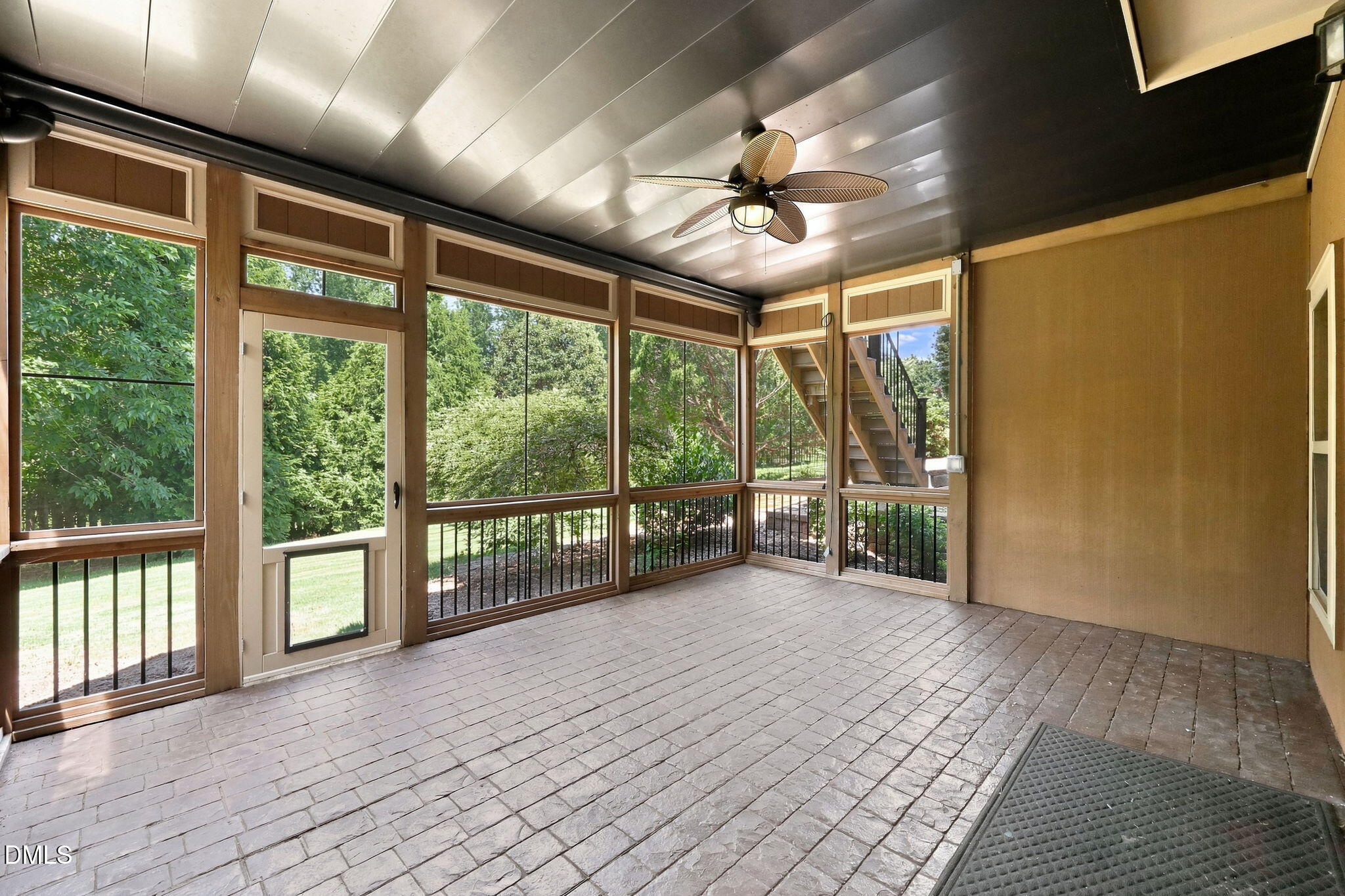 main property photo 27