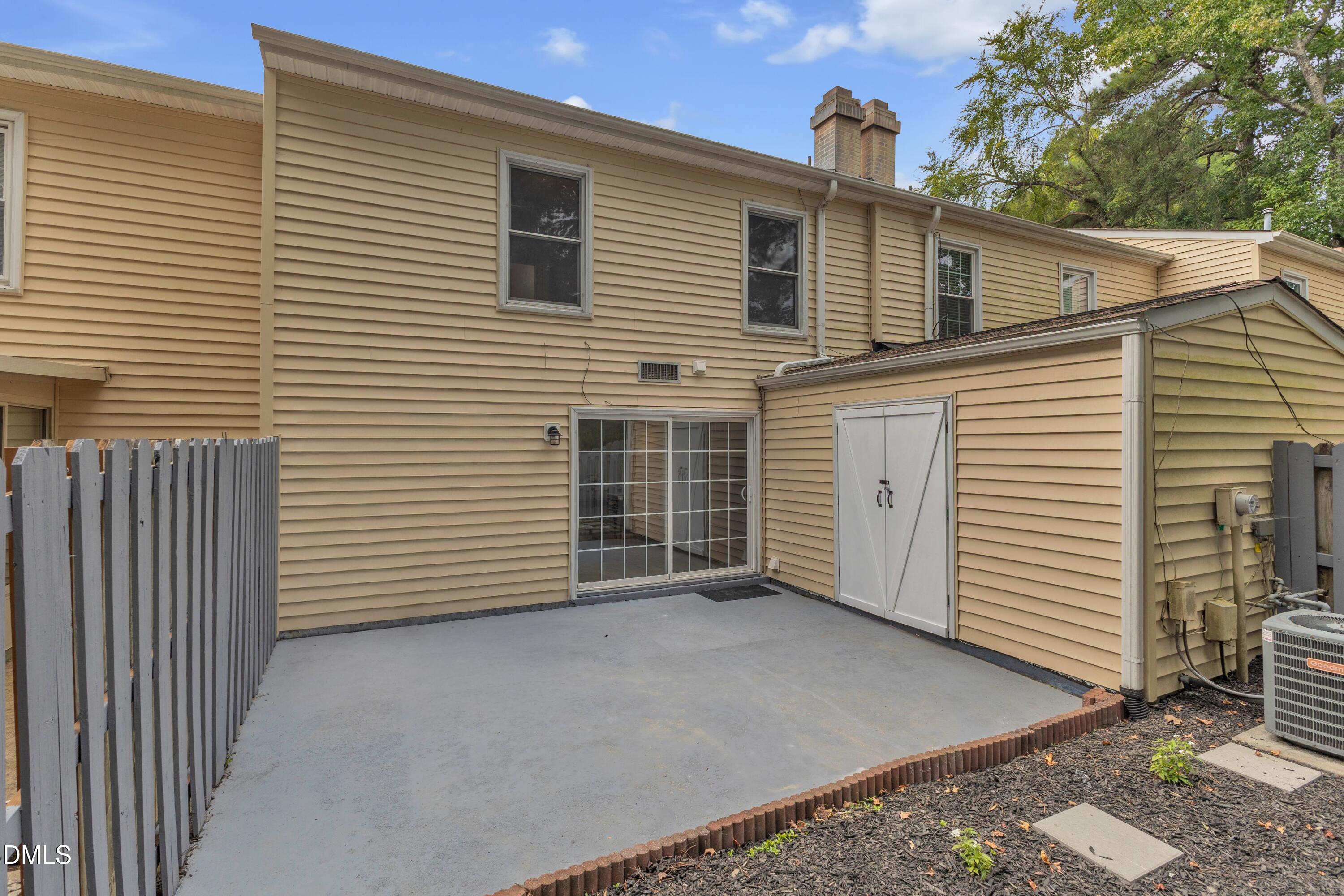 main property photo 22