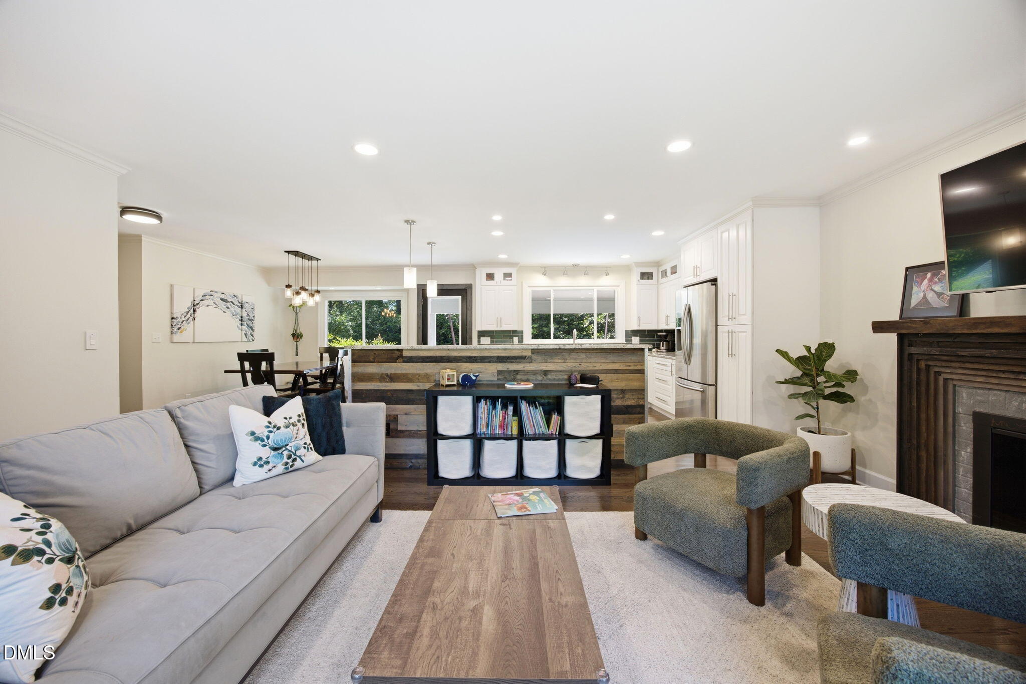 main property photo 10
