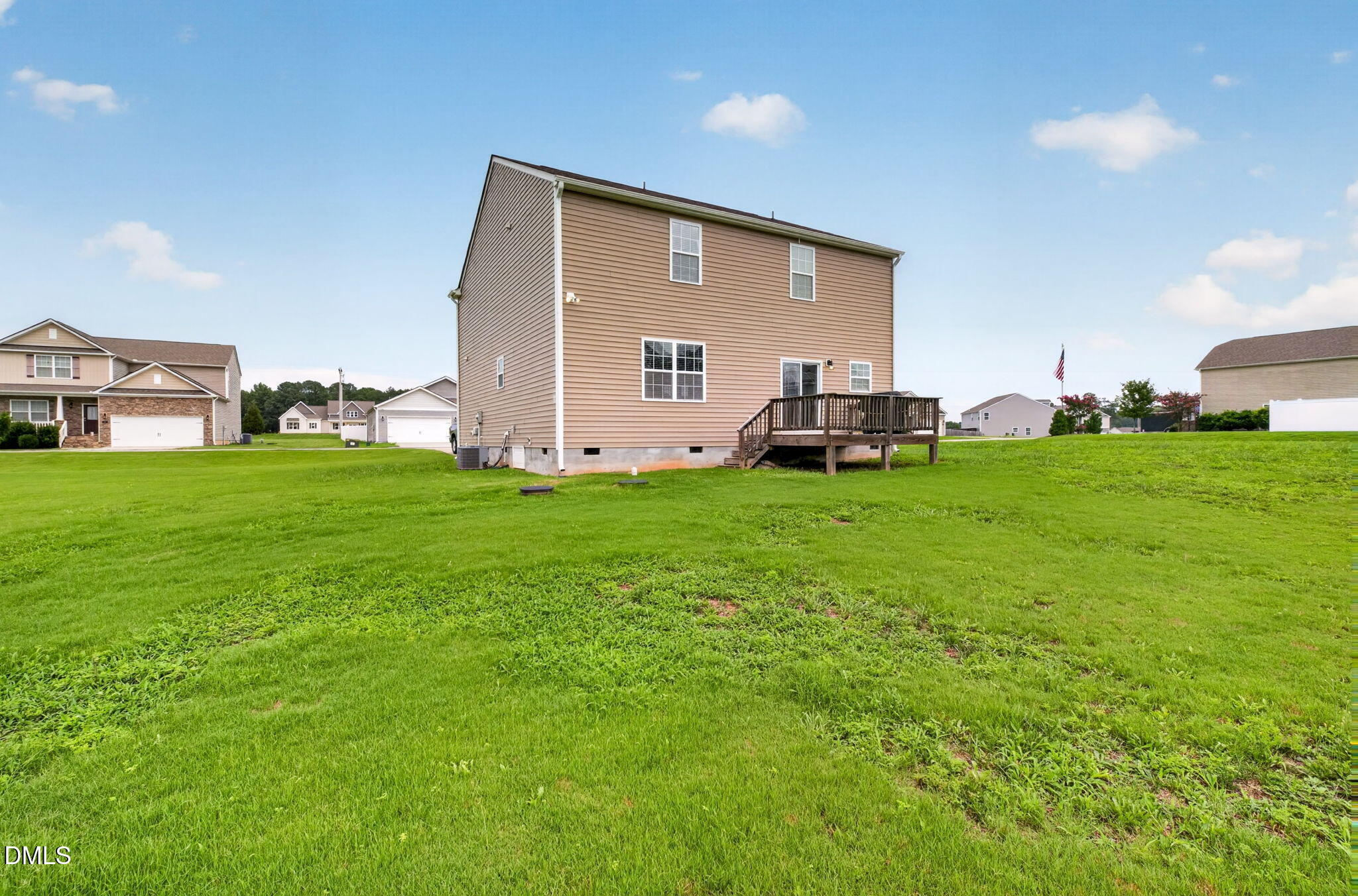 main property photo 31