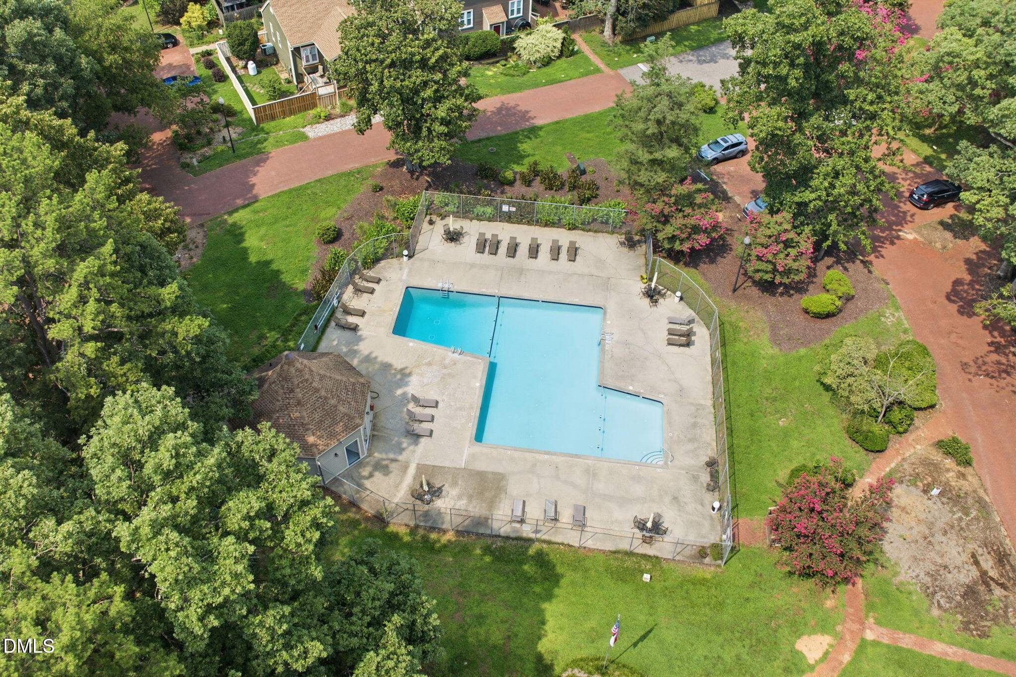 main property photo 49