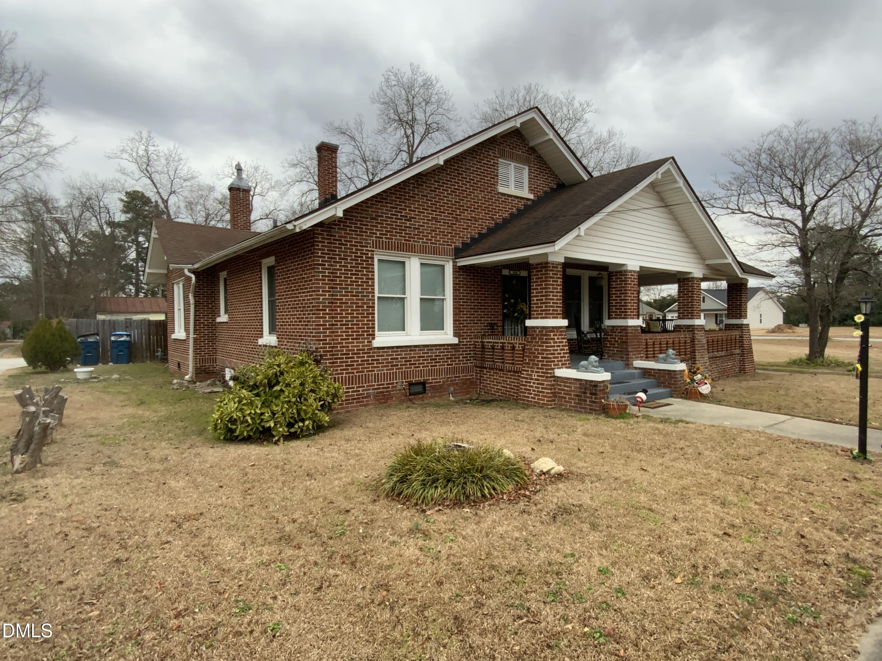 main property photo 10