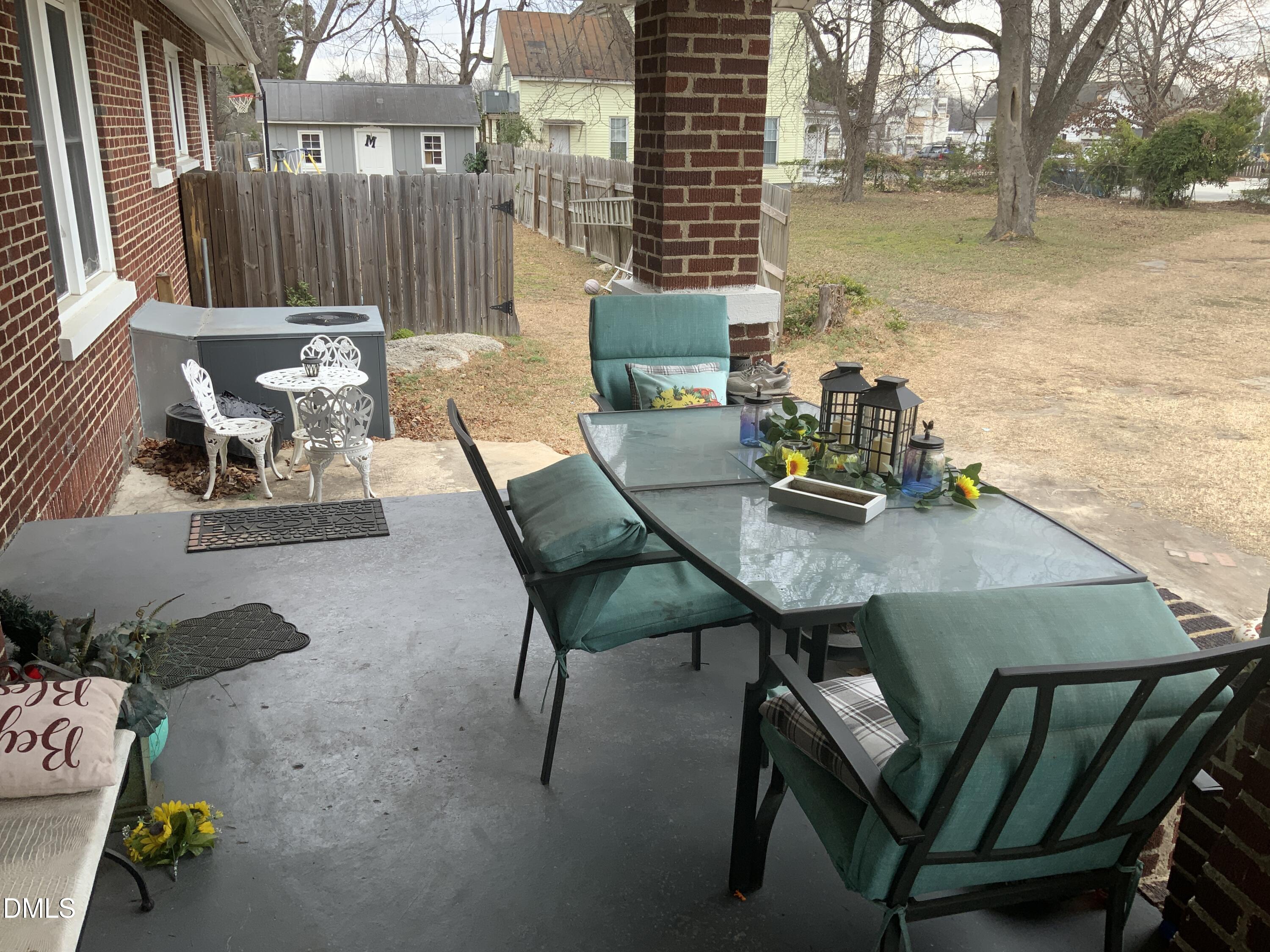 main property photo 9