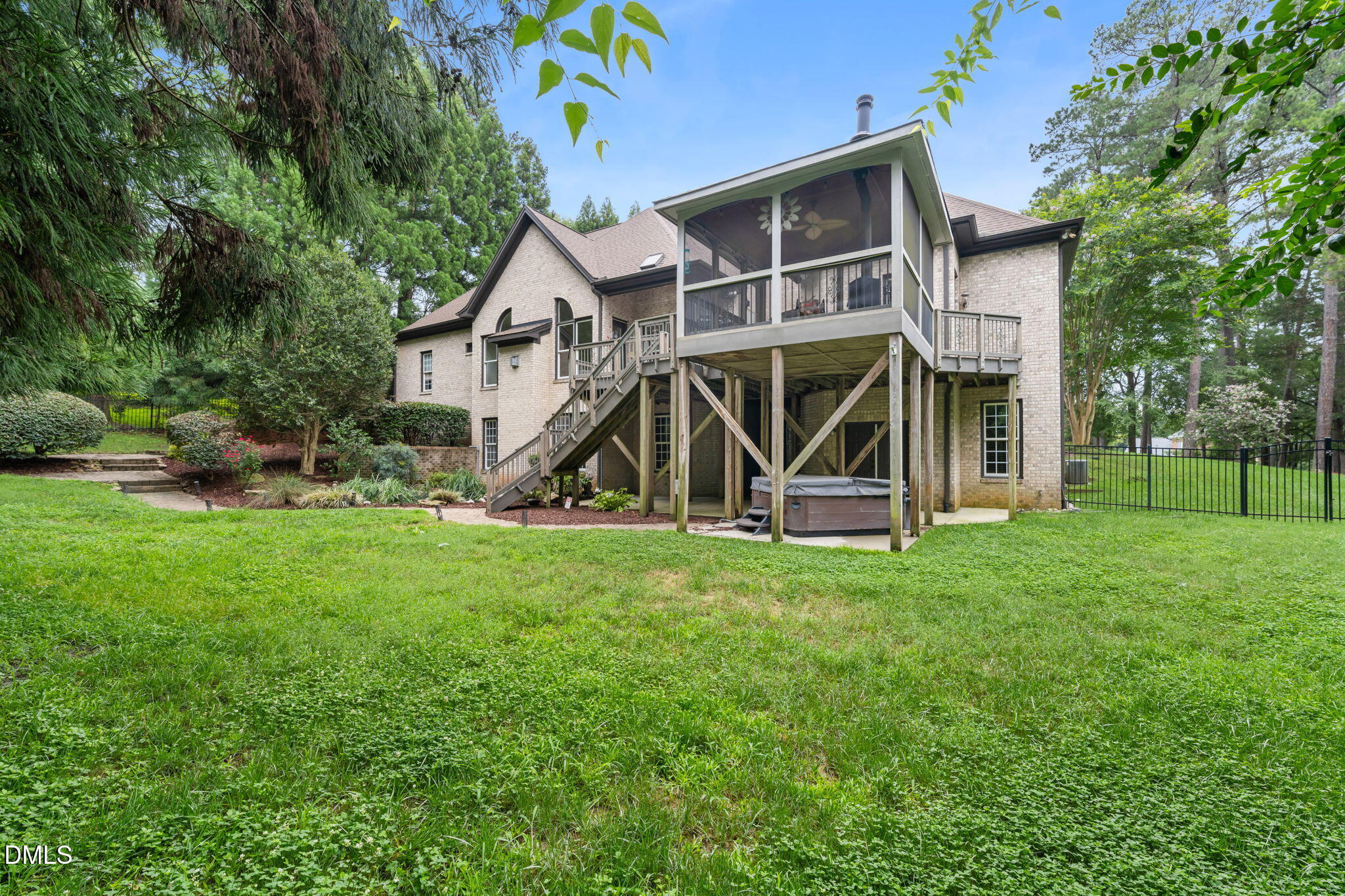 main property photo 75