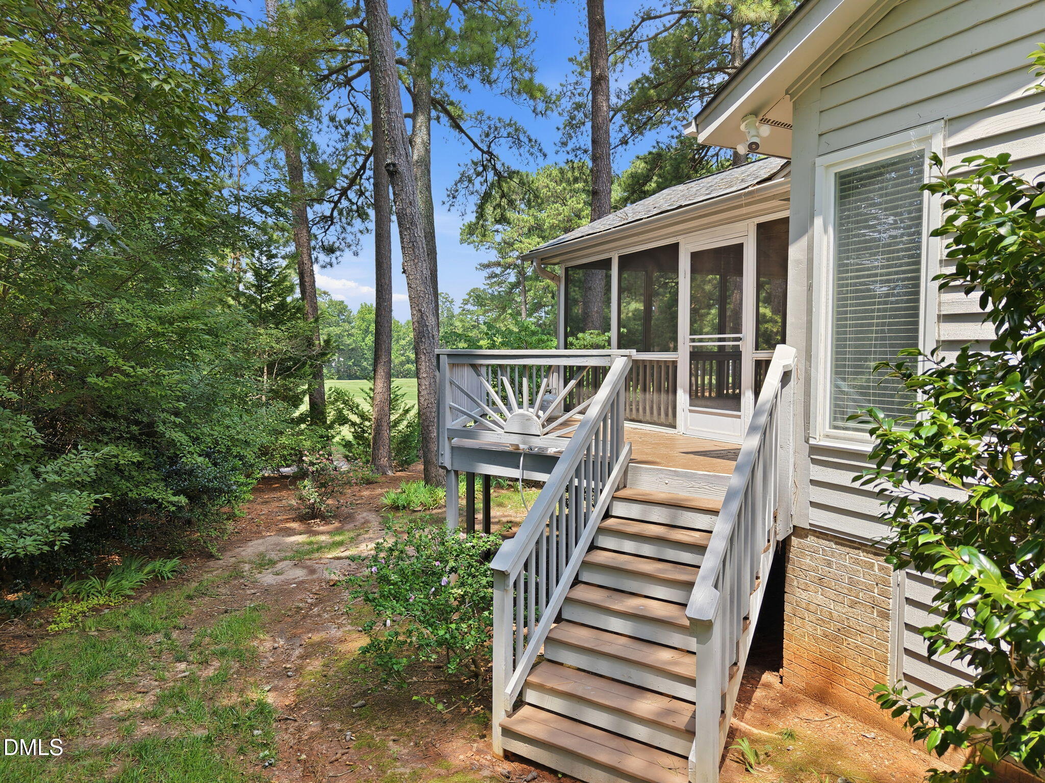 main property photo 40