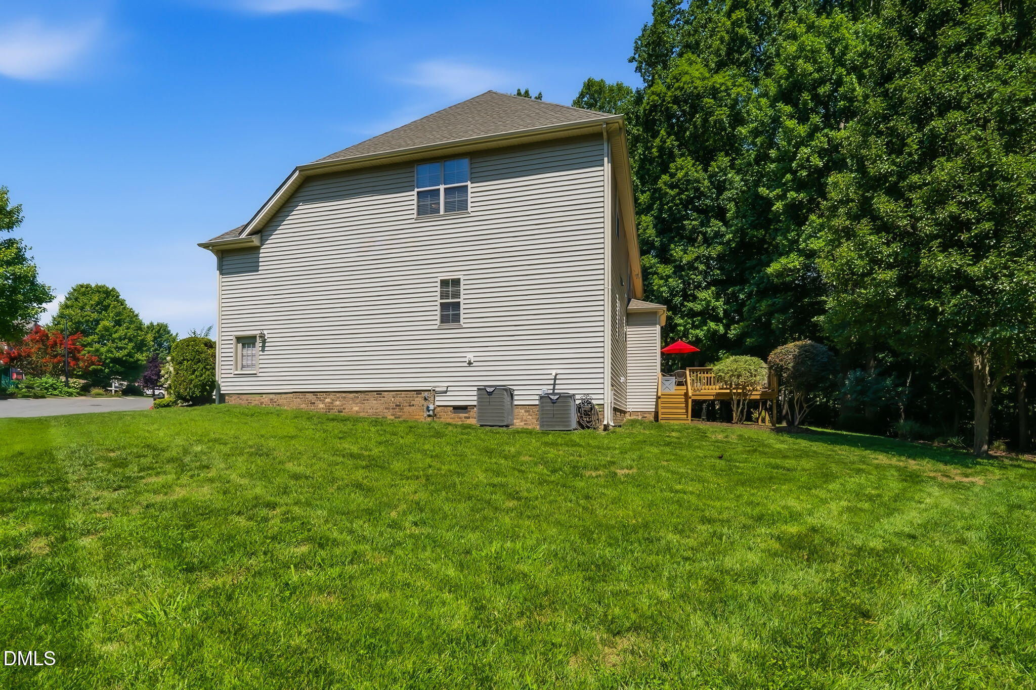 main property photo 58