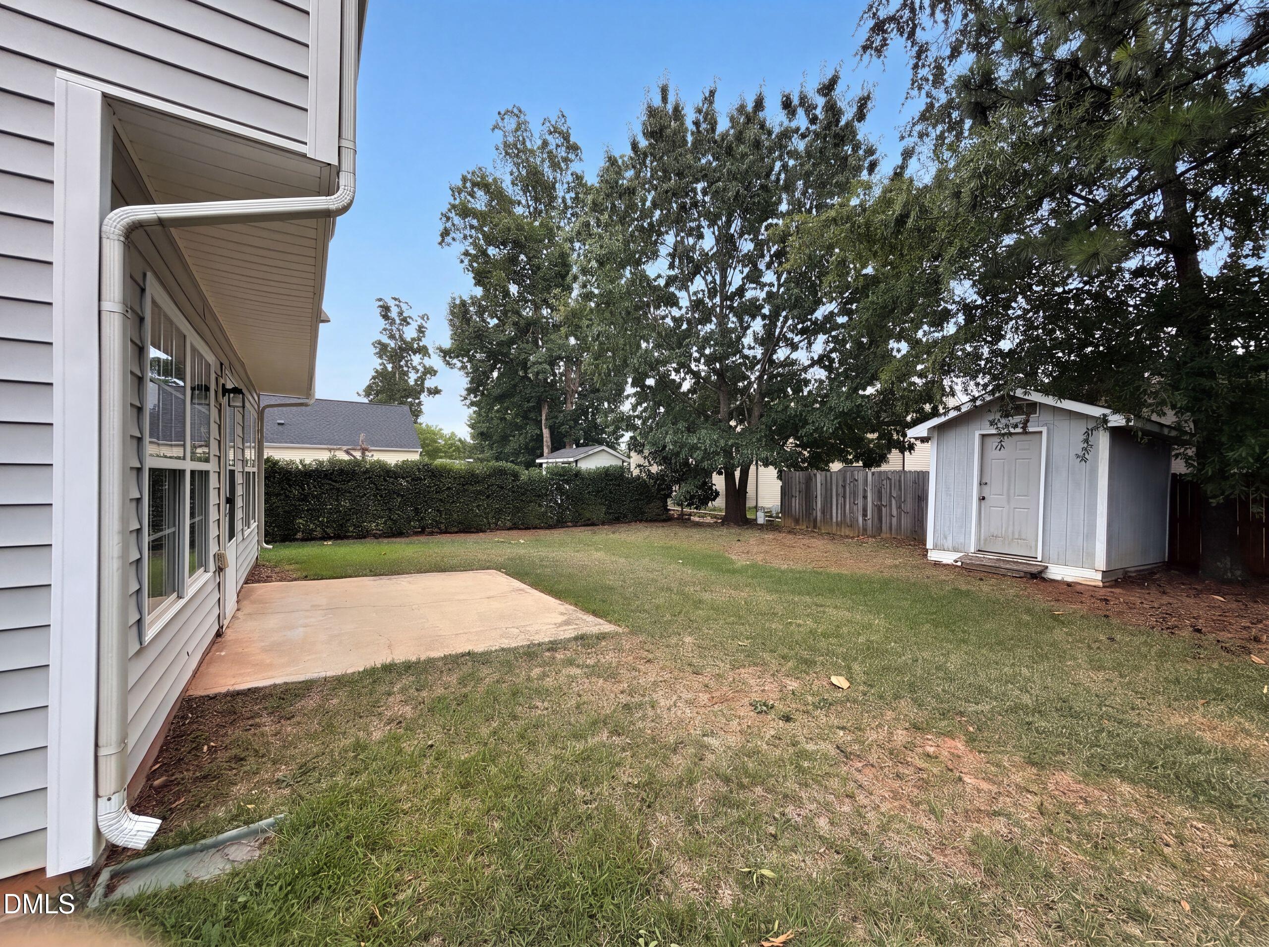main property photo 14