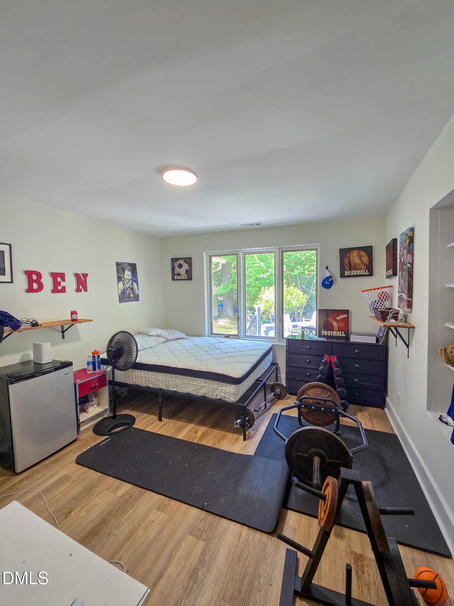 main property photo 14