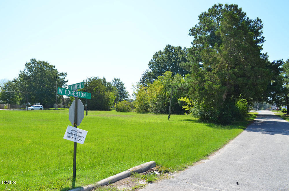 main property photo 13